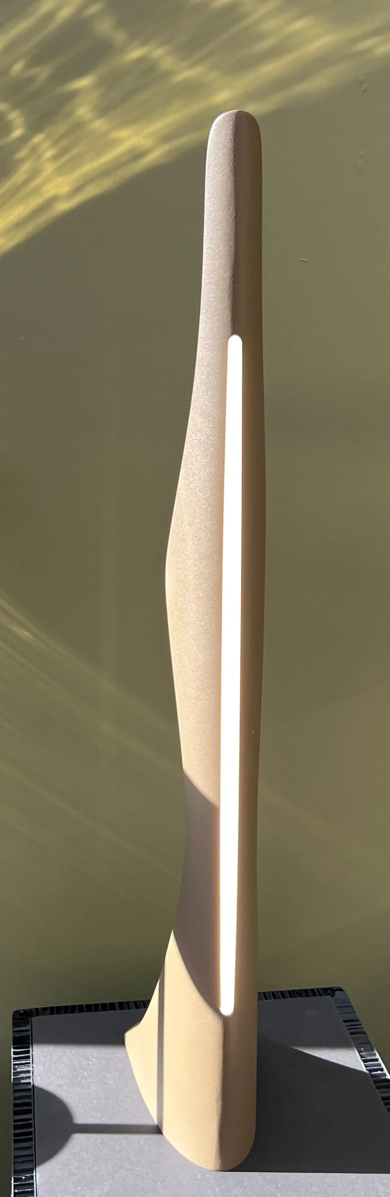 Softicated - Silhouette I Lampara de mesa (bronzo)