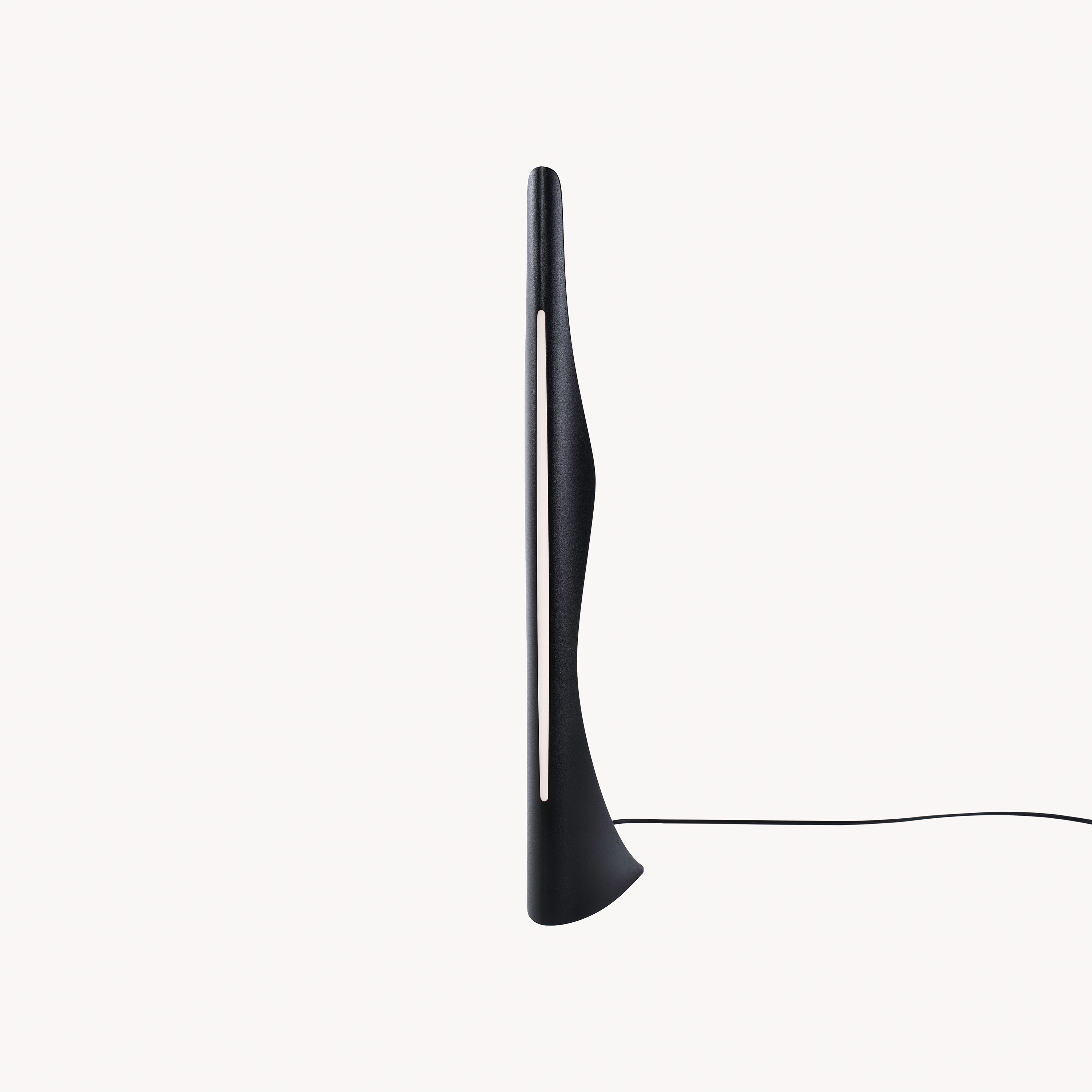 Silhouette I Table Lamp (Black)