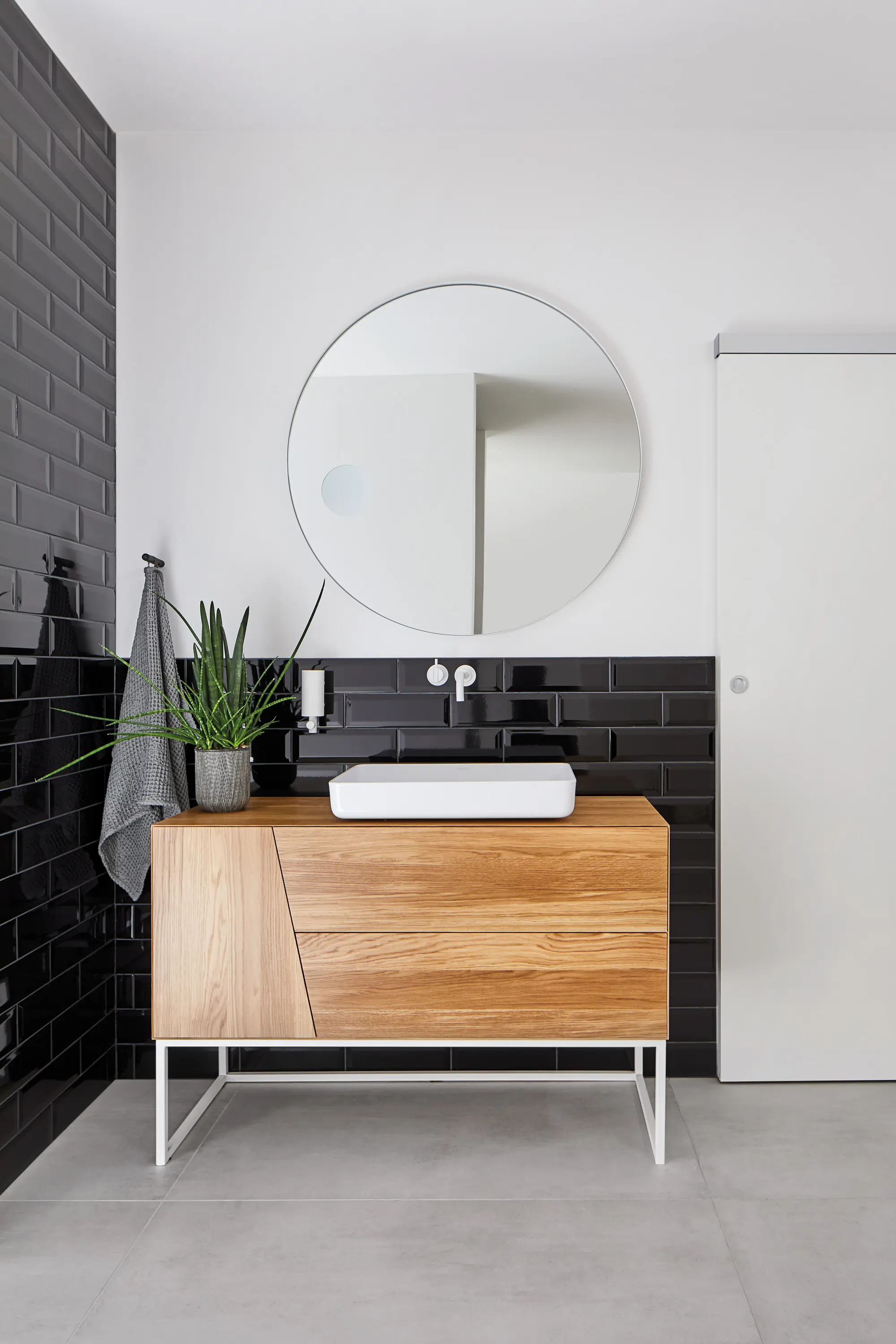 Lapidispa - Geo | Vanity