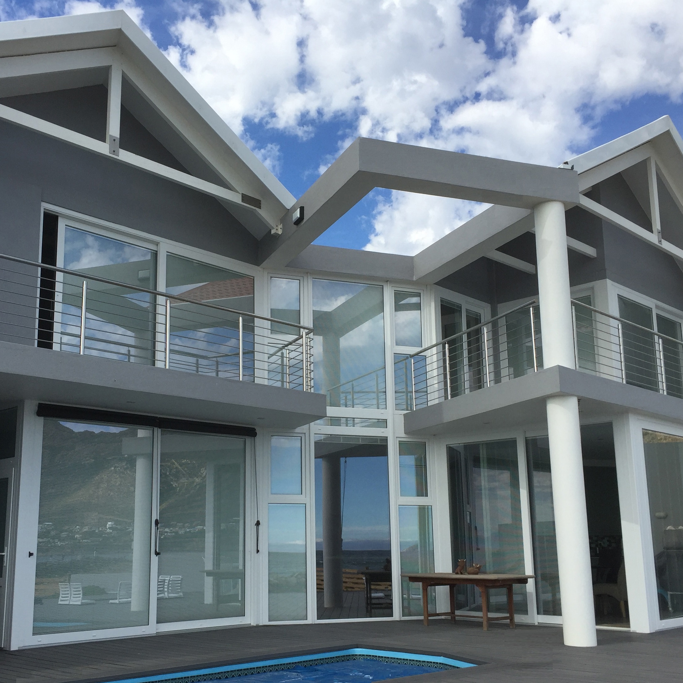 HIGH END GLAZING BLINDS