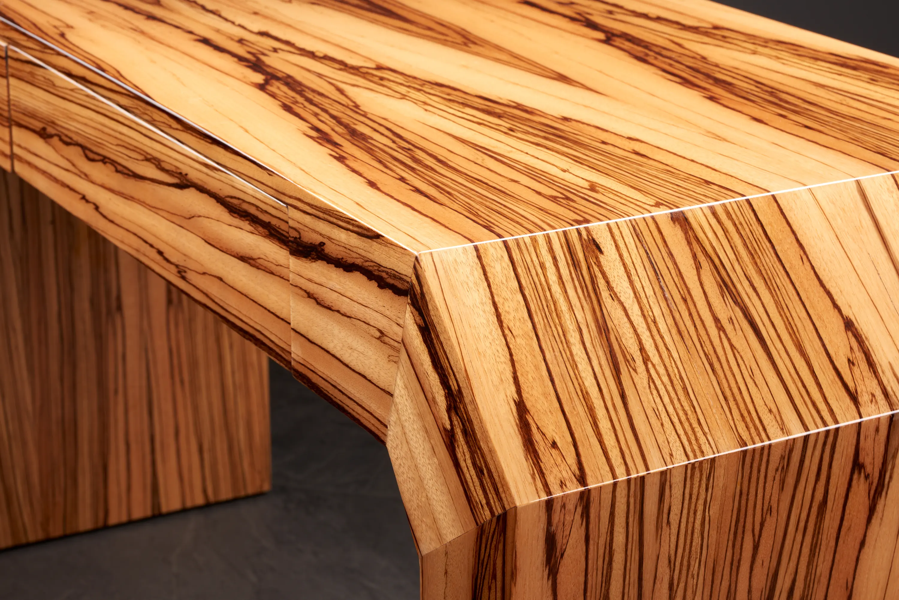 Sygnard - Eliot | Eliot Writing Desk Zebrano