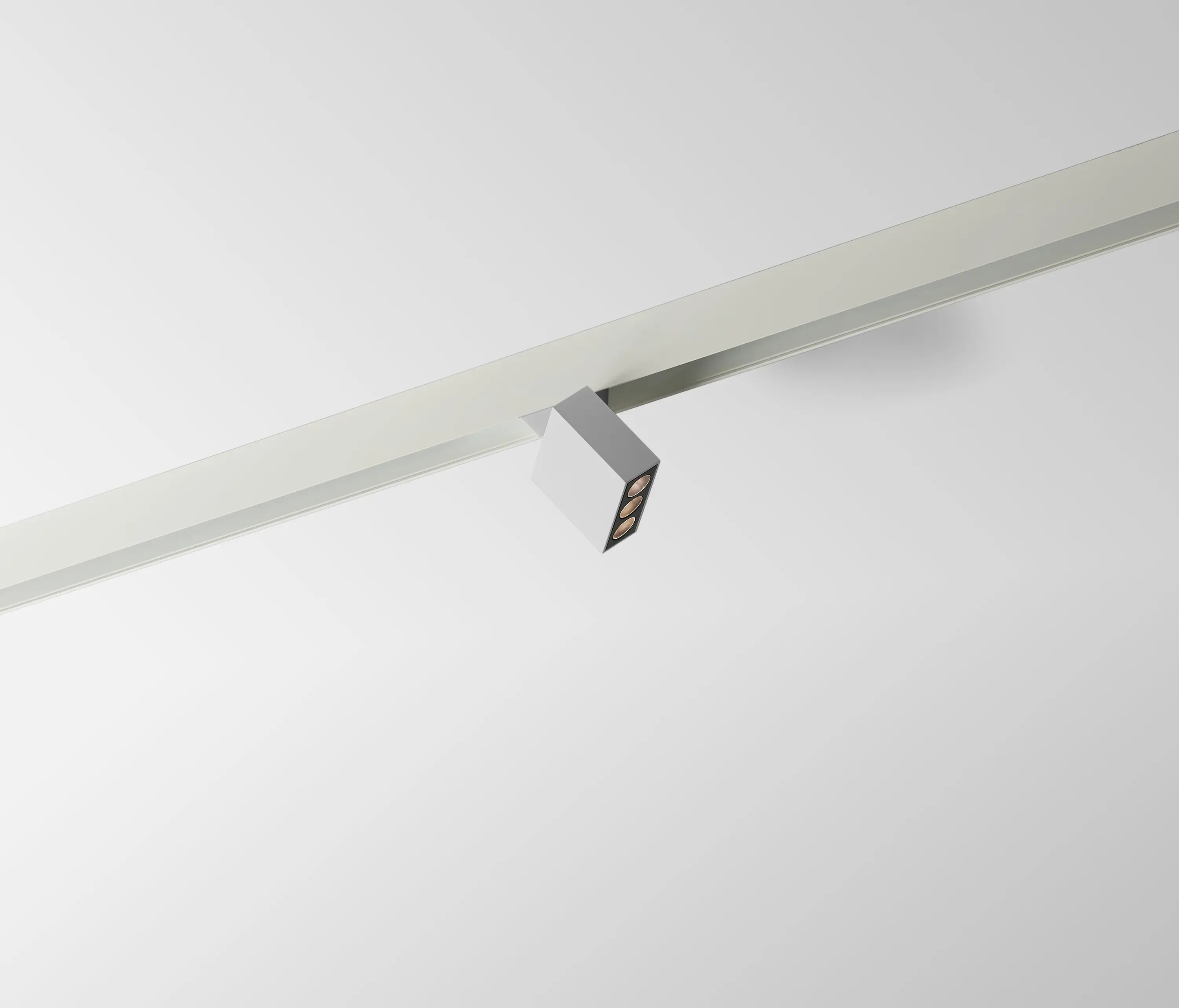 Labra - Multisystem | AD 48V Shift On 3x1