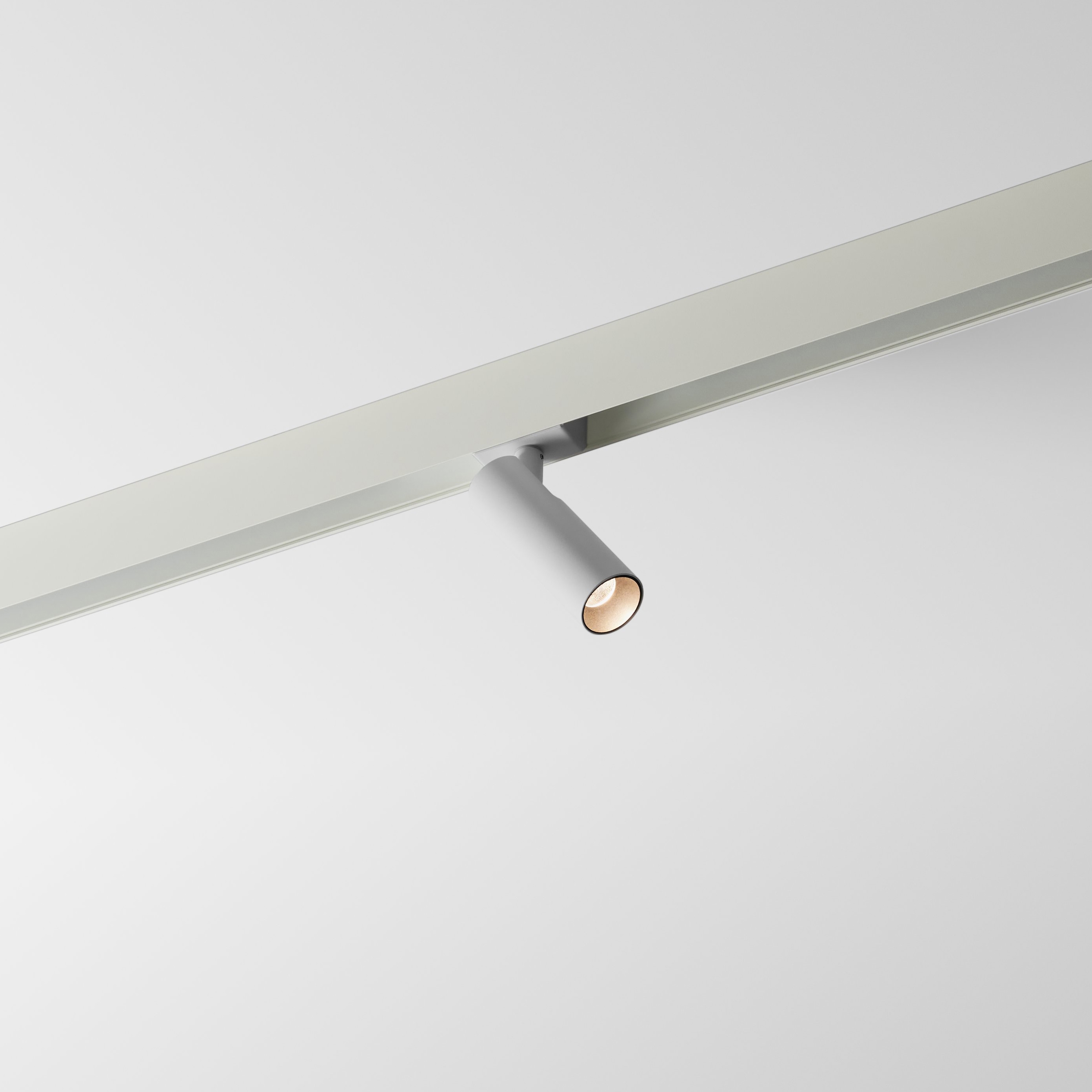 Display product Multisystem | AD 48V Stik On 35x1 v2 from manufacturer Labra