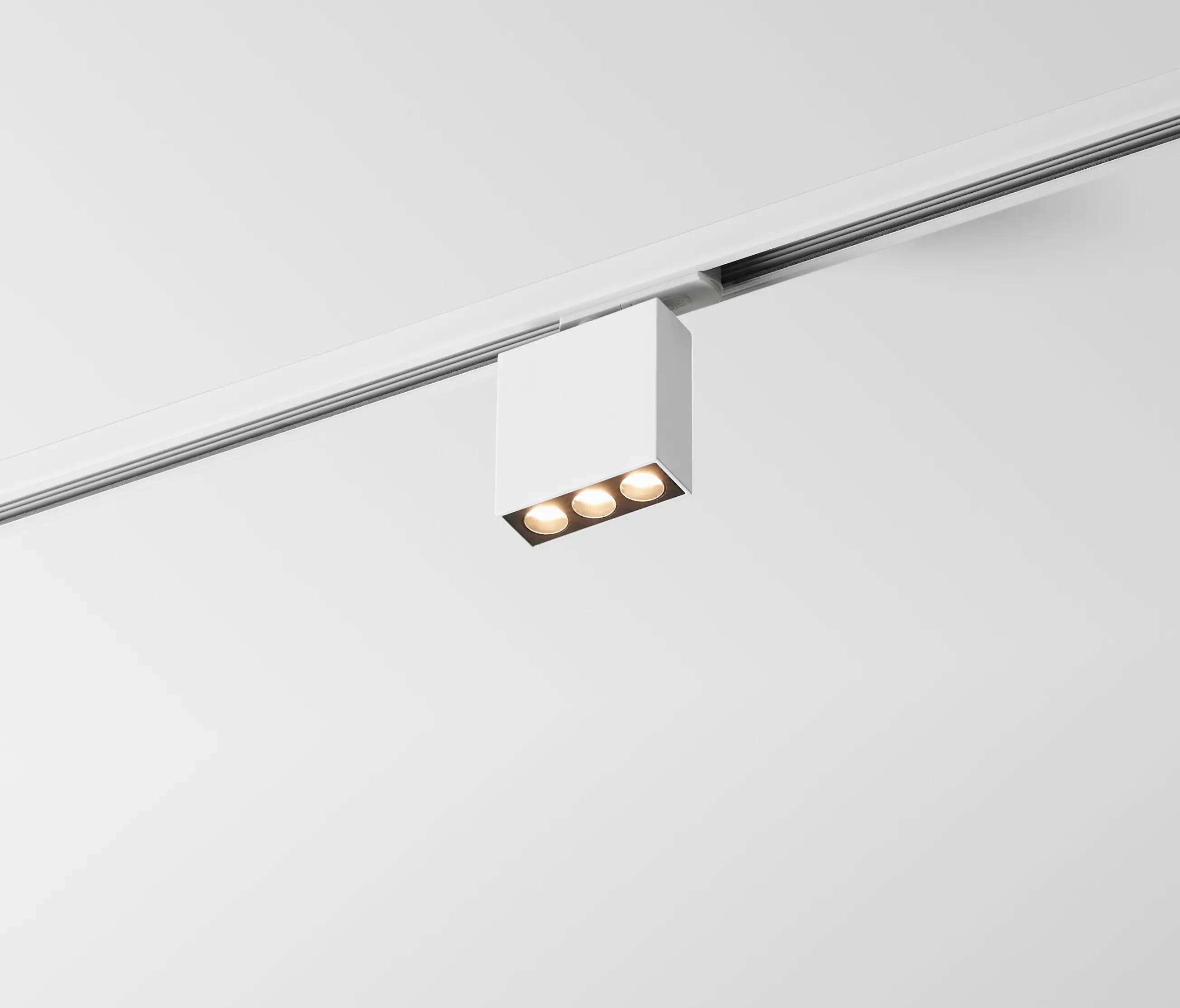 Labra - Shift | 1.3 Adaptor 1F / 3F