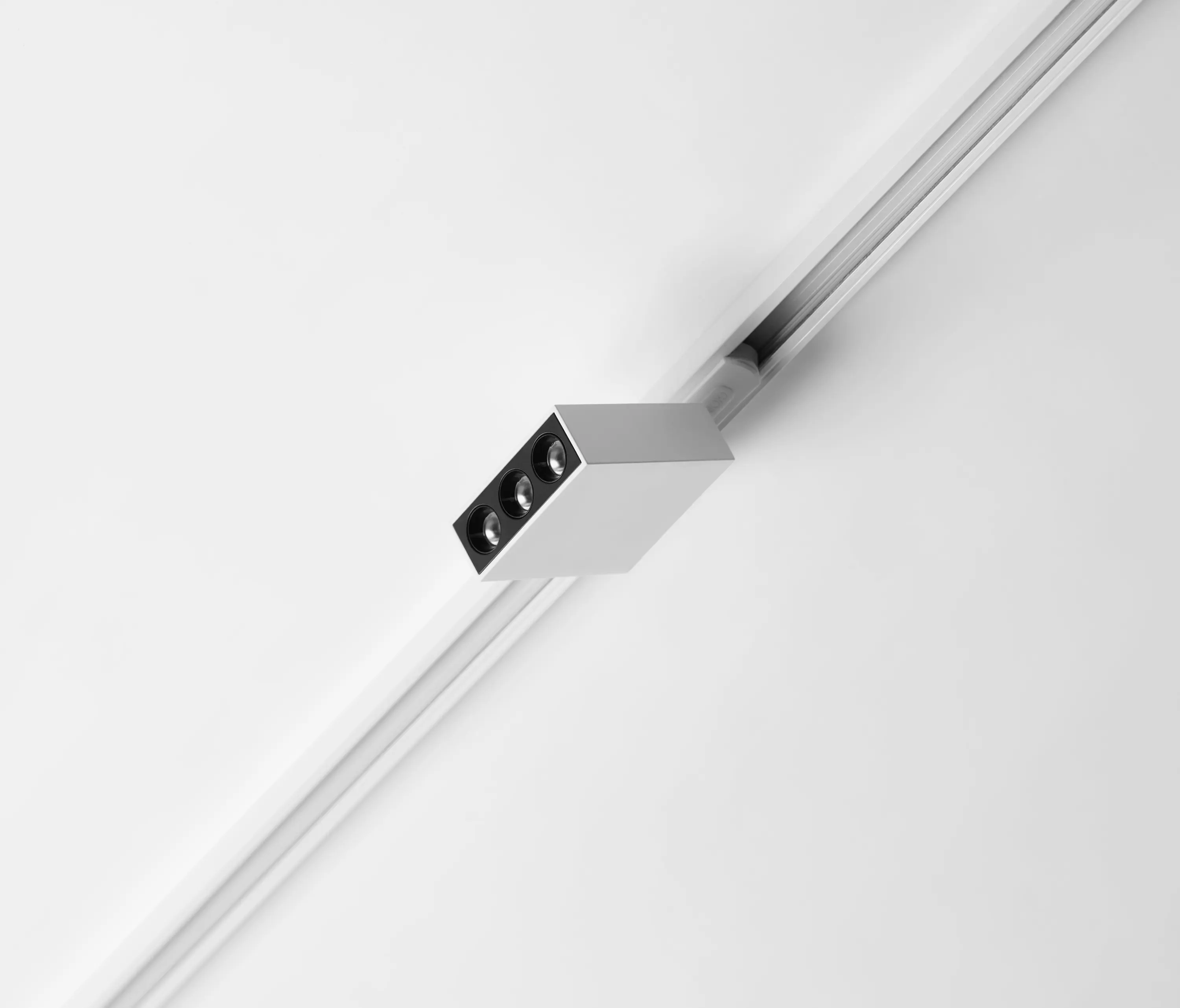 Labra - Shift | 1.3 Adaptor 1F / 3F