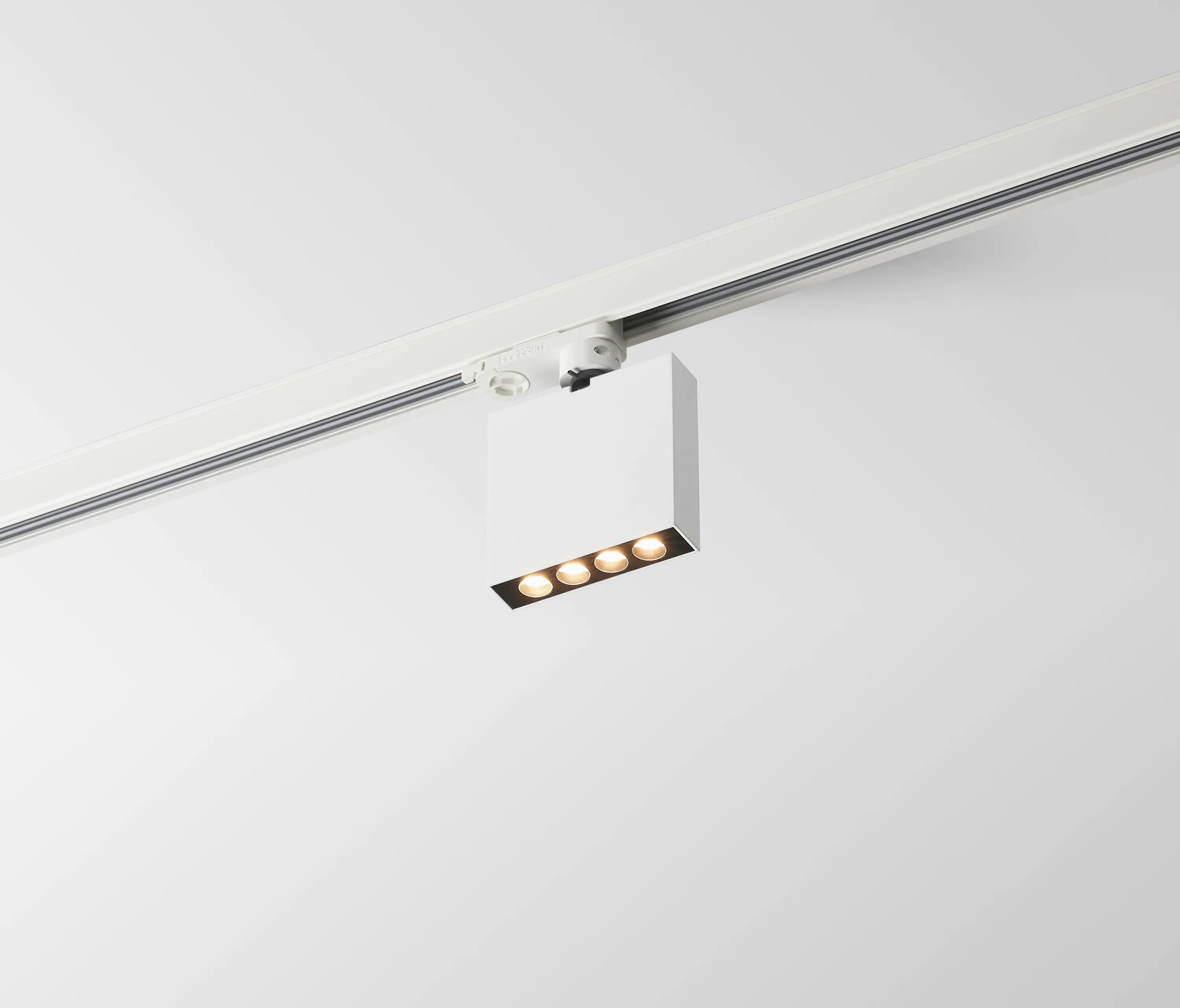 Labra - Shift | 1.4 Adaptor 1F / 3F