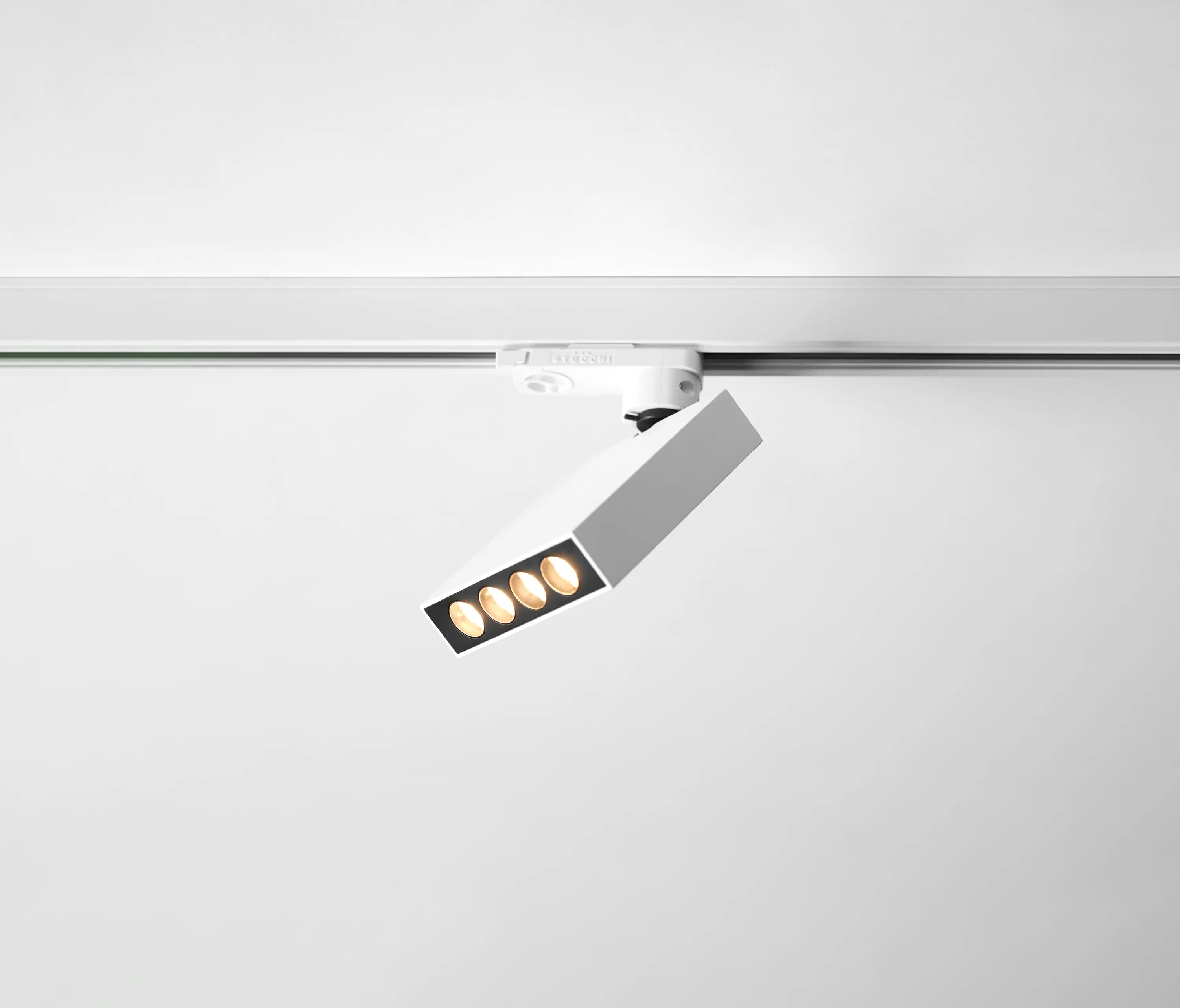 Labra - Shift | 1.4 Adaptor 1F / 3F