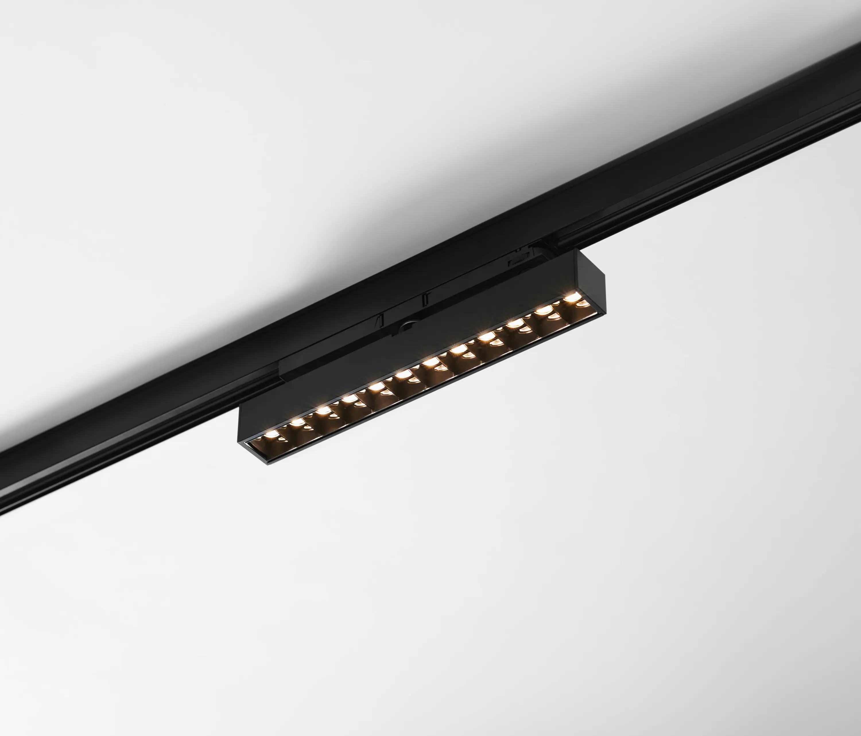 Labra - Shift | 12.1 G2 Adaptor 3F