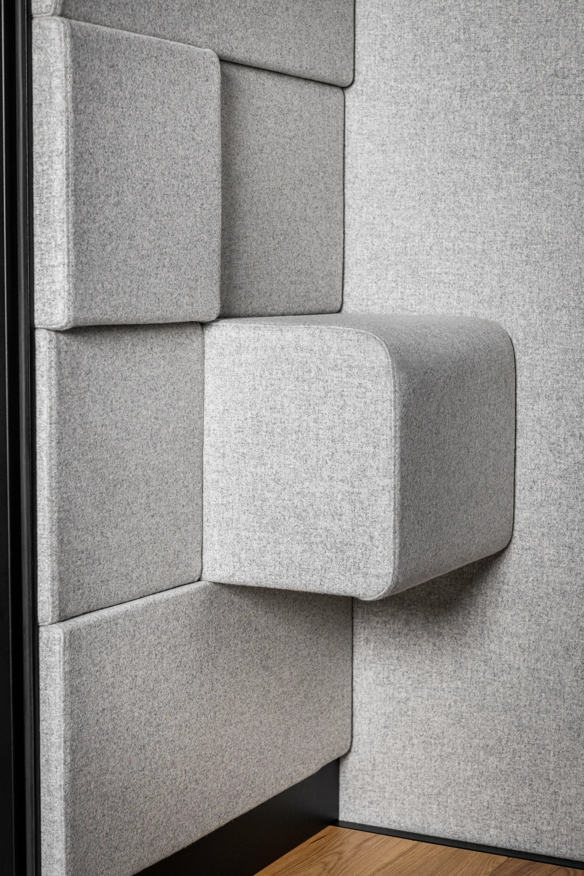 Bejot - Quadra | standing box