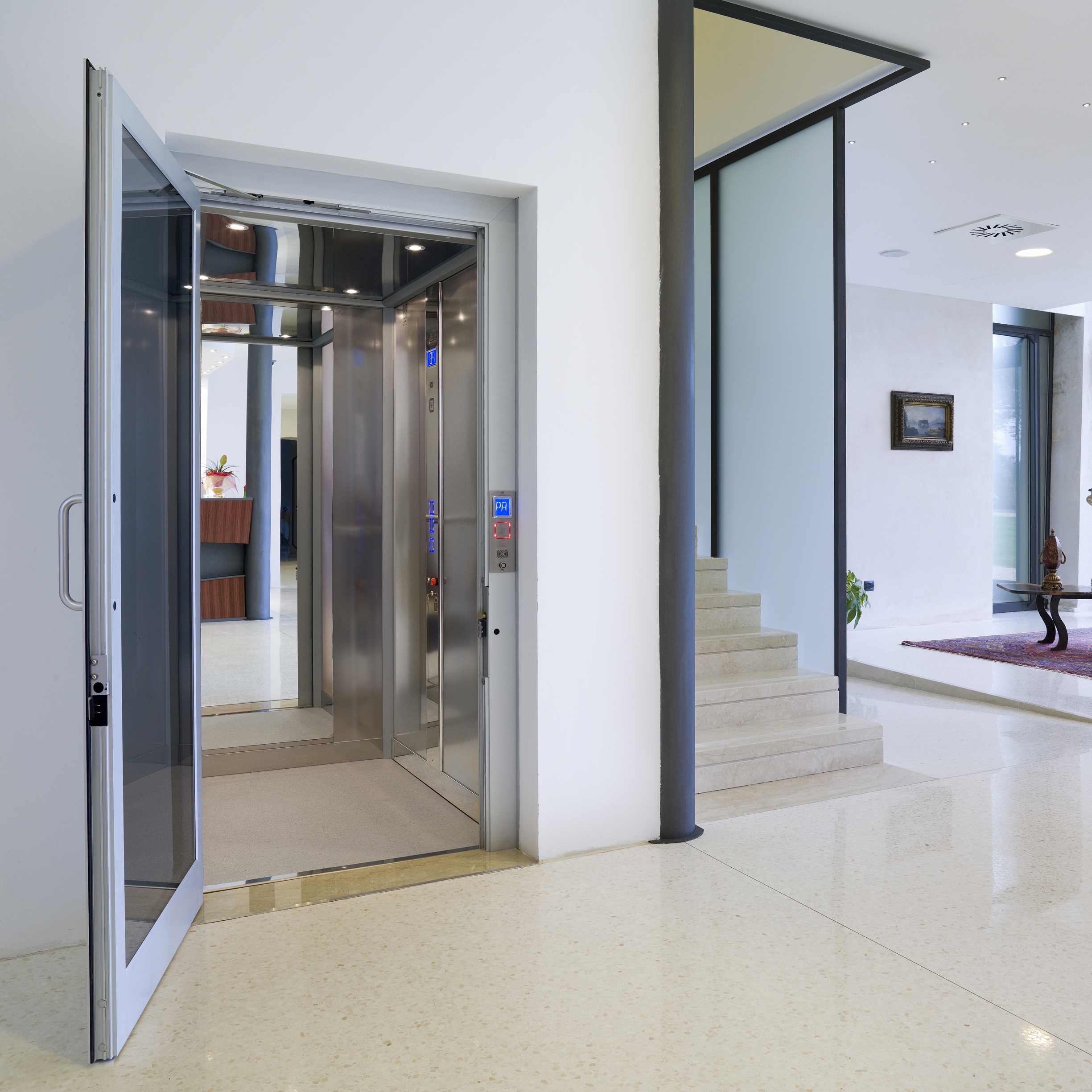 Hydraulic elevator EASYMOVE