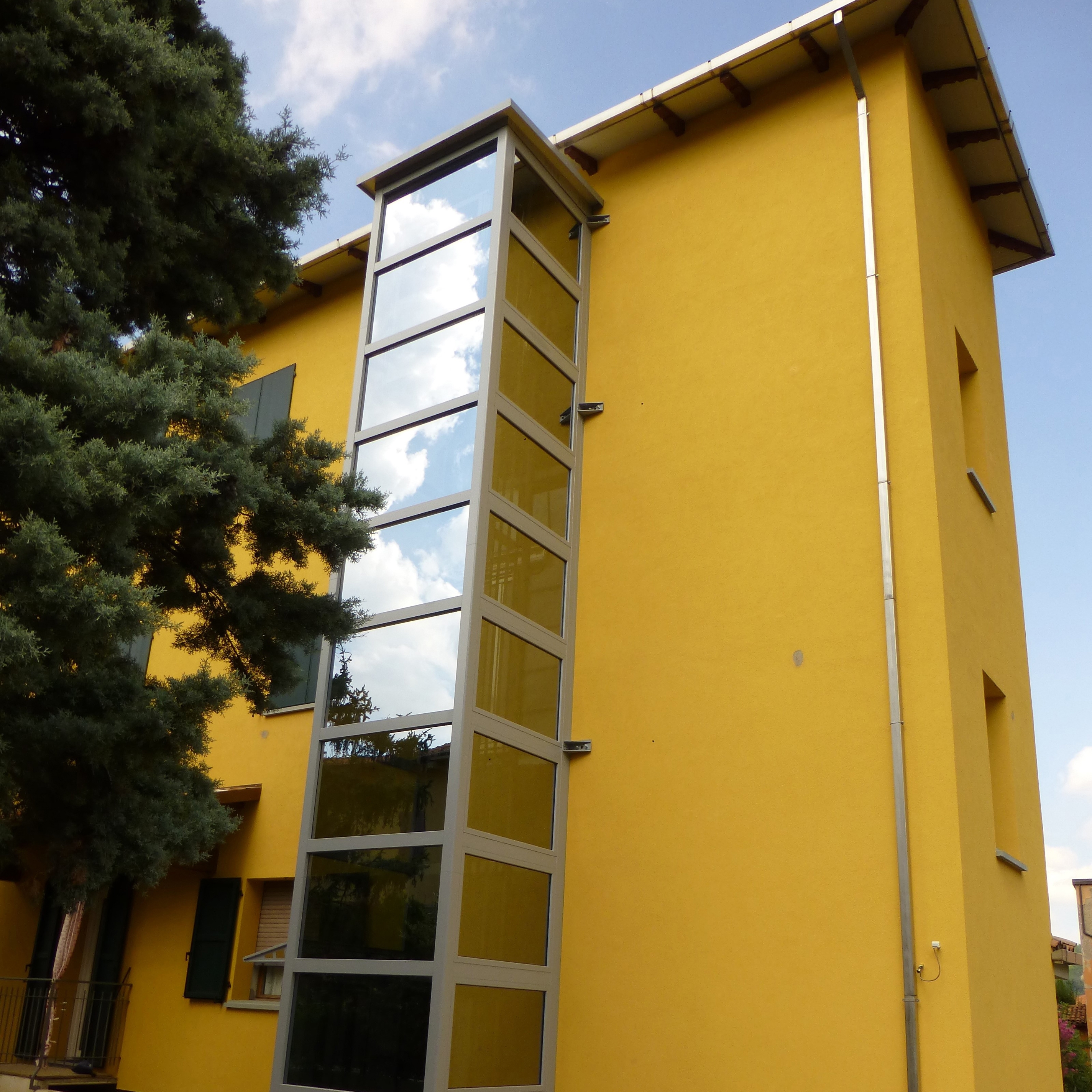 Electric elevator ECOVIMEC