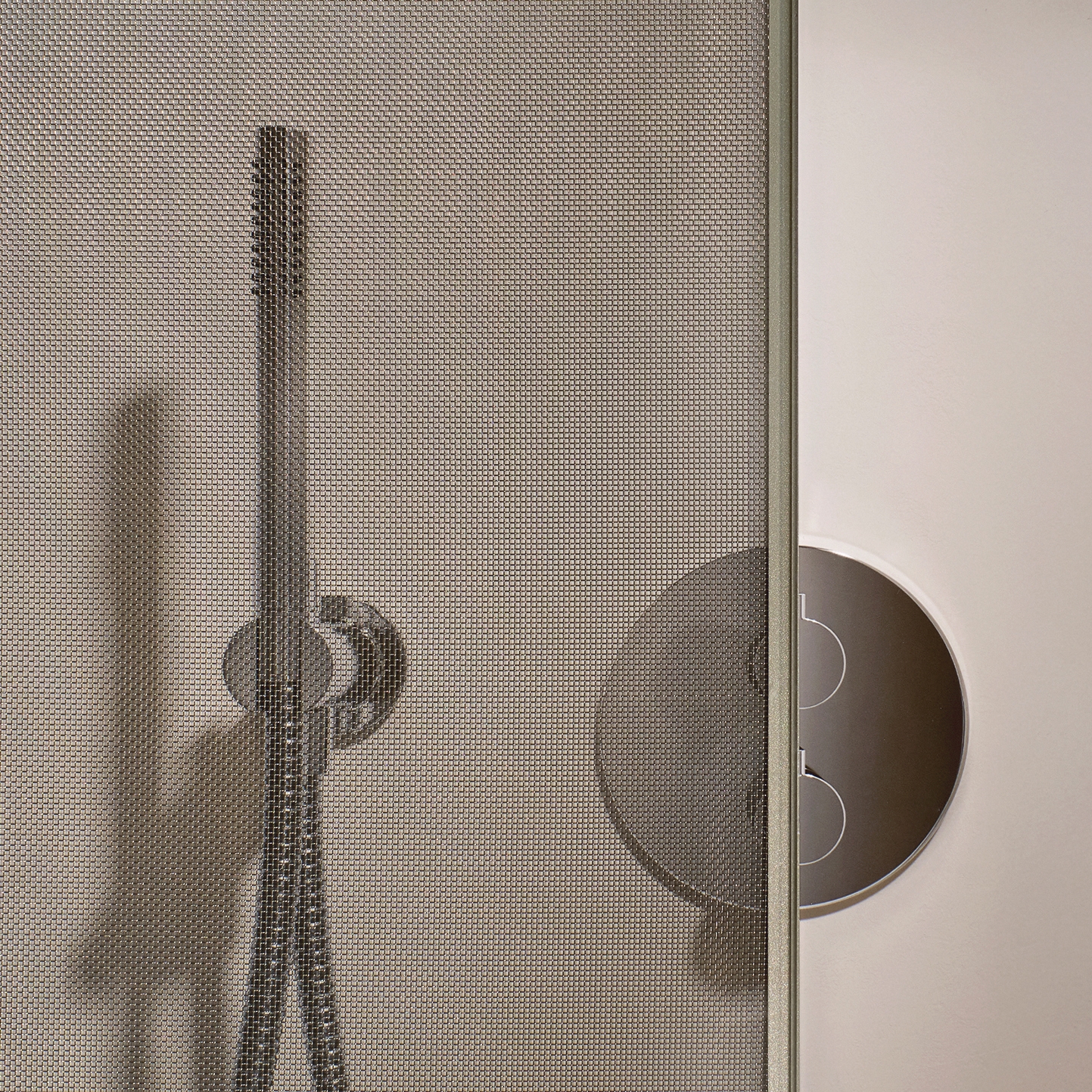 Vertoon produk X1000 GT Free-standing side panel in laminated glass with integrated texture van vervaardiger Koralle