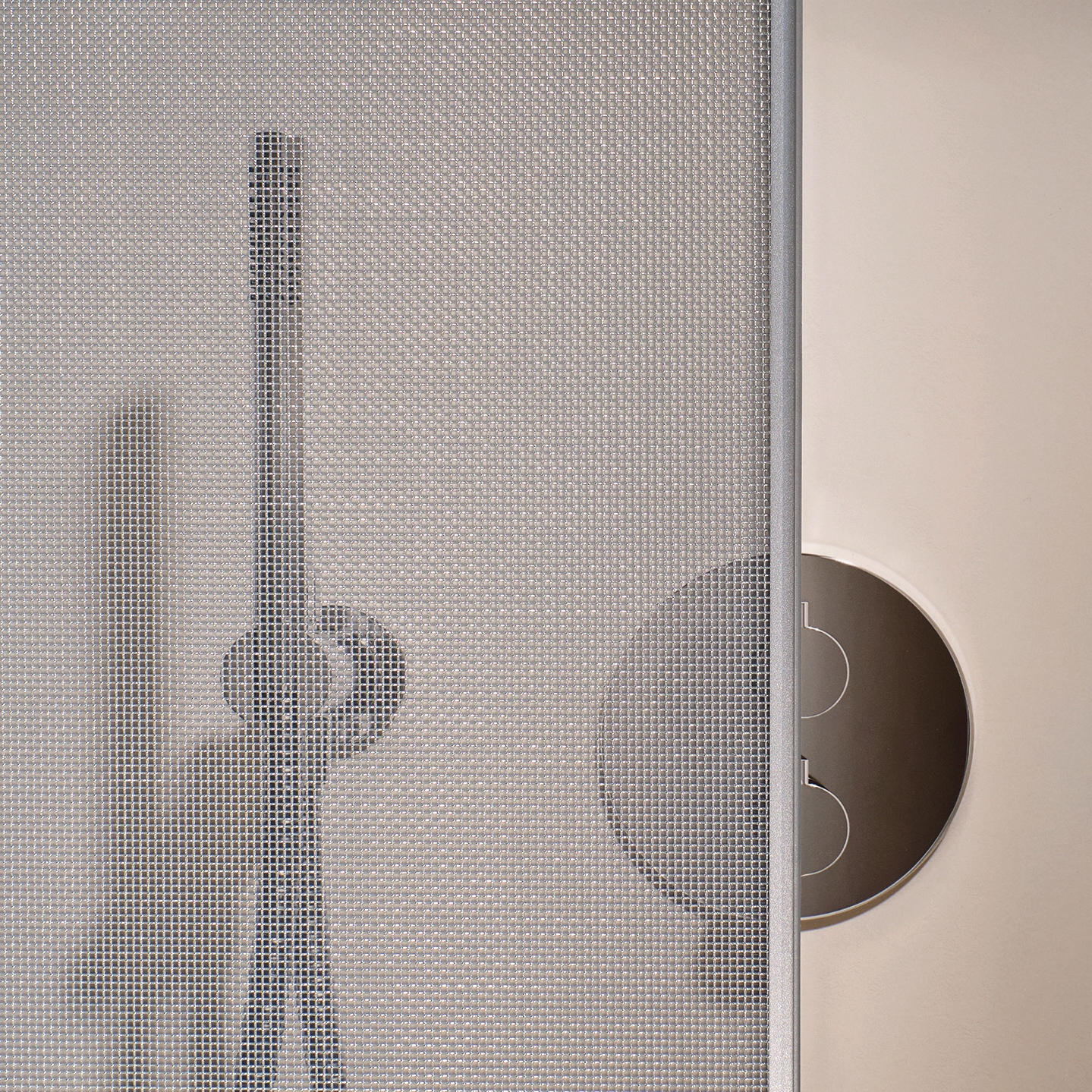Vertoon produk X1000 GT Free-standing side panel in laminated glass with integrated texture van vervaardiger Koralle