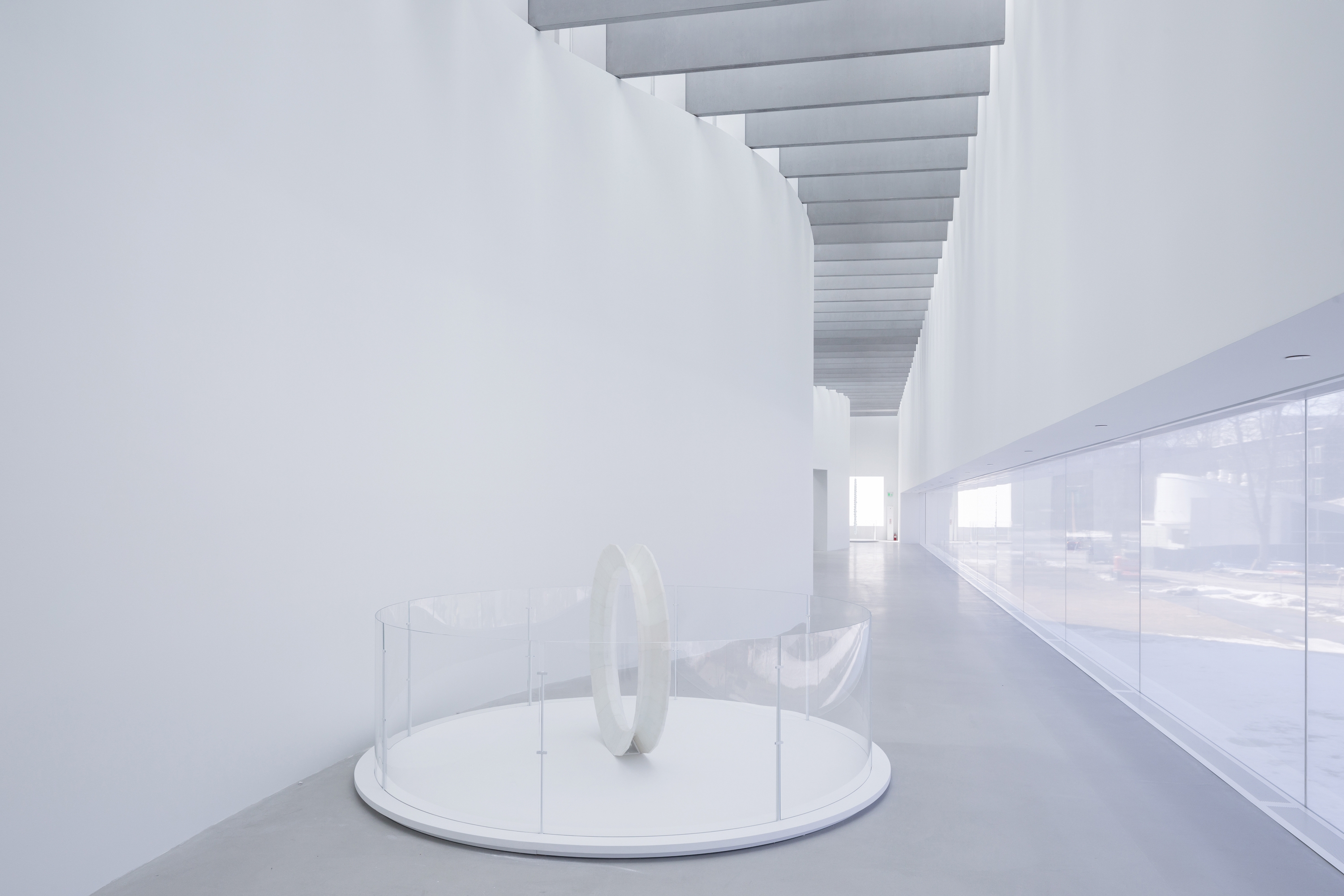 Display product Saflex® DG structural PVB interlayer from manufacturer Saflex