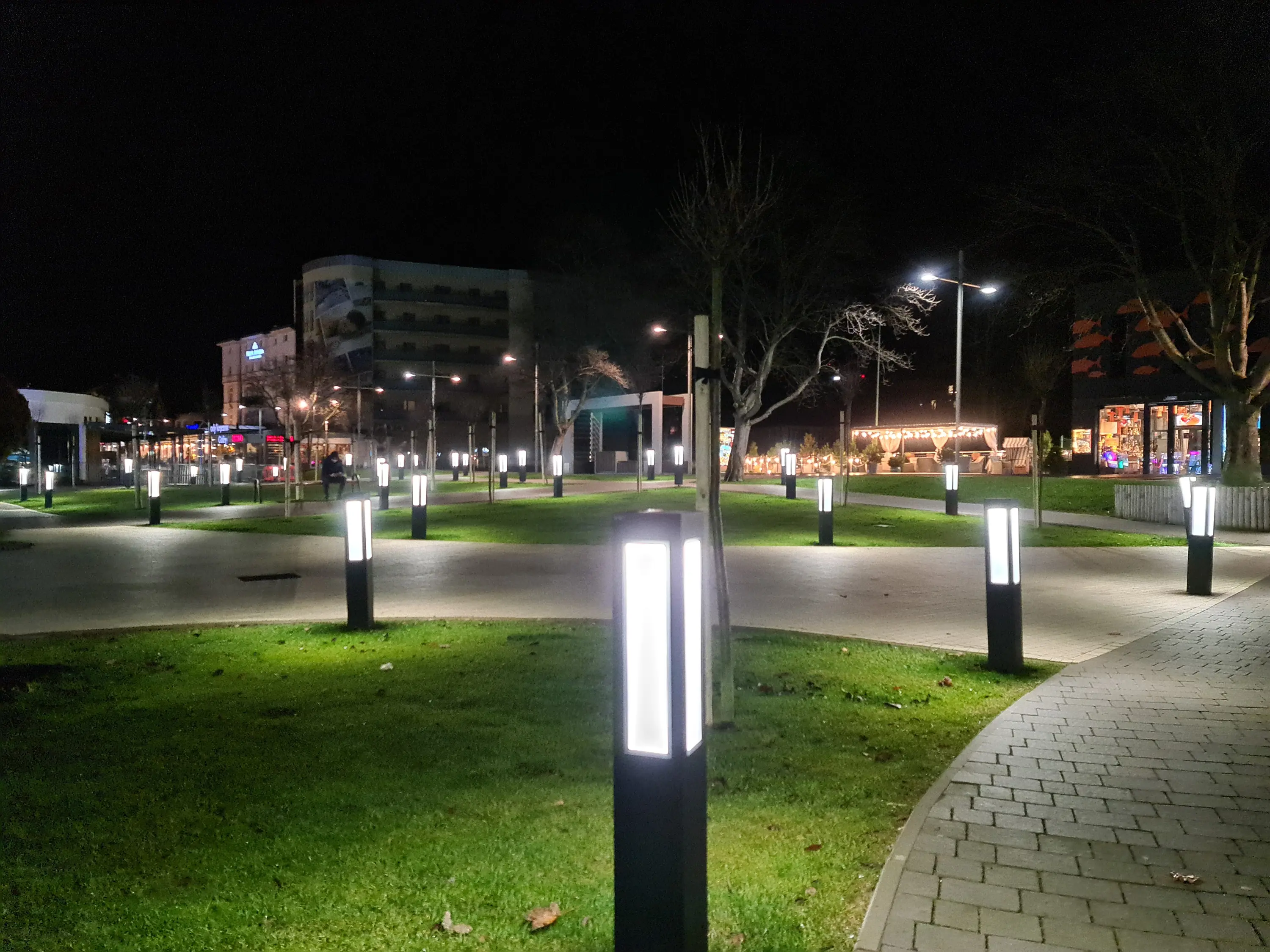 Liralighting - LIGHT POLE