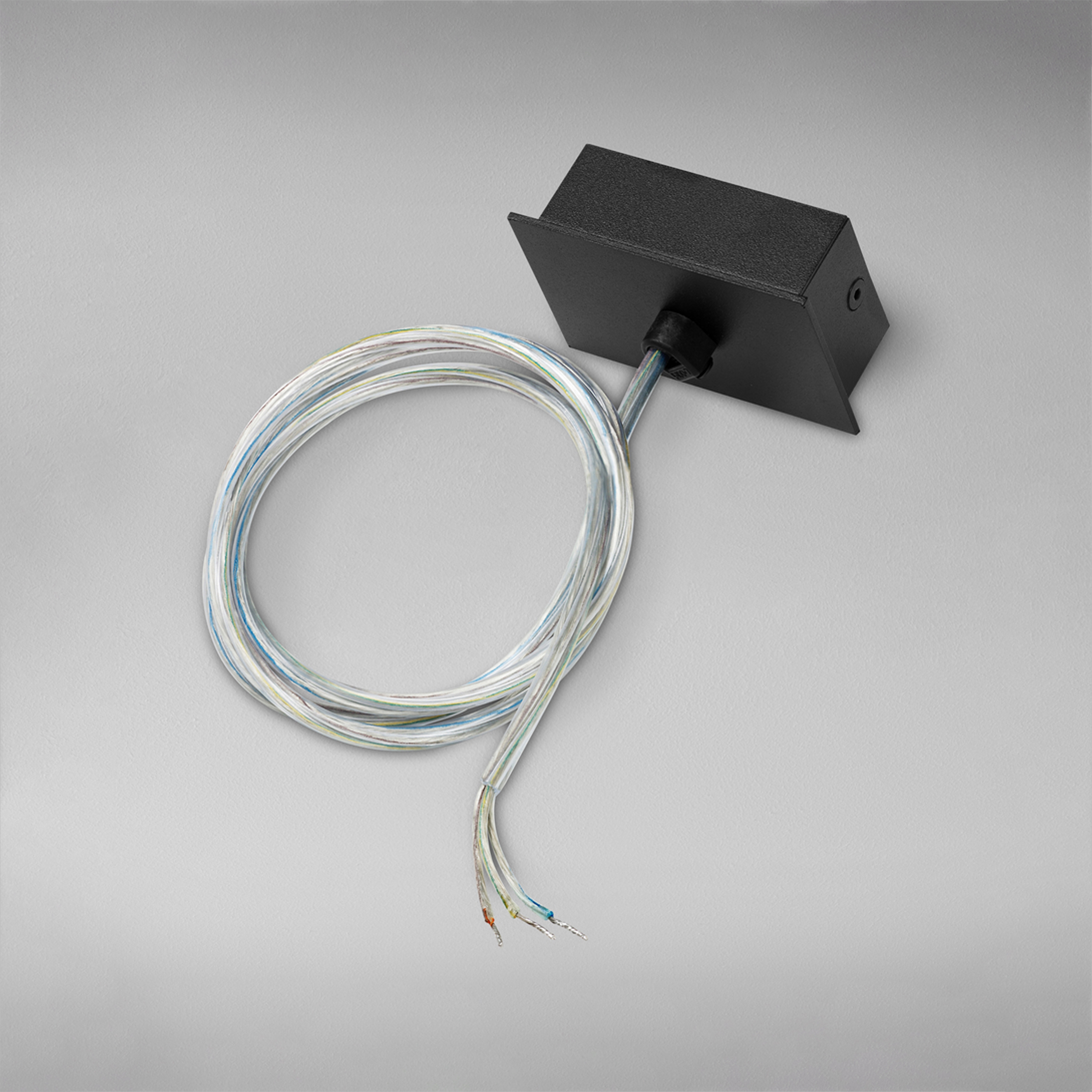 Display product CEILING SUSPENSION WITH POWER SUPPLY from manufacturer Liralighting