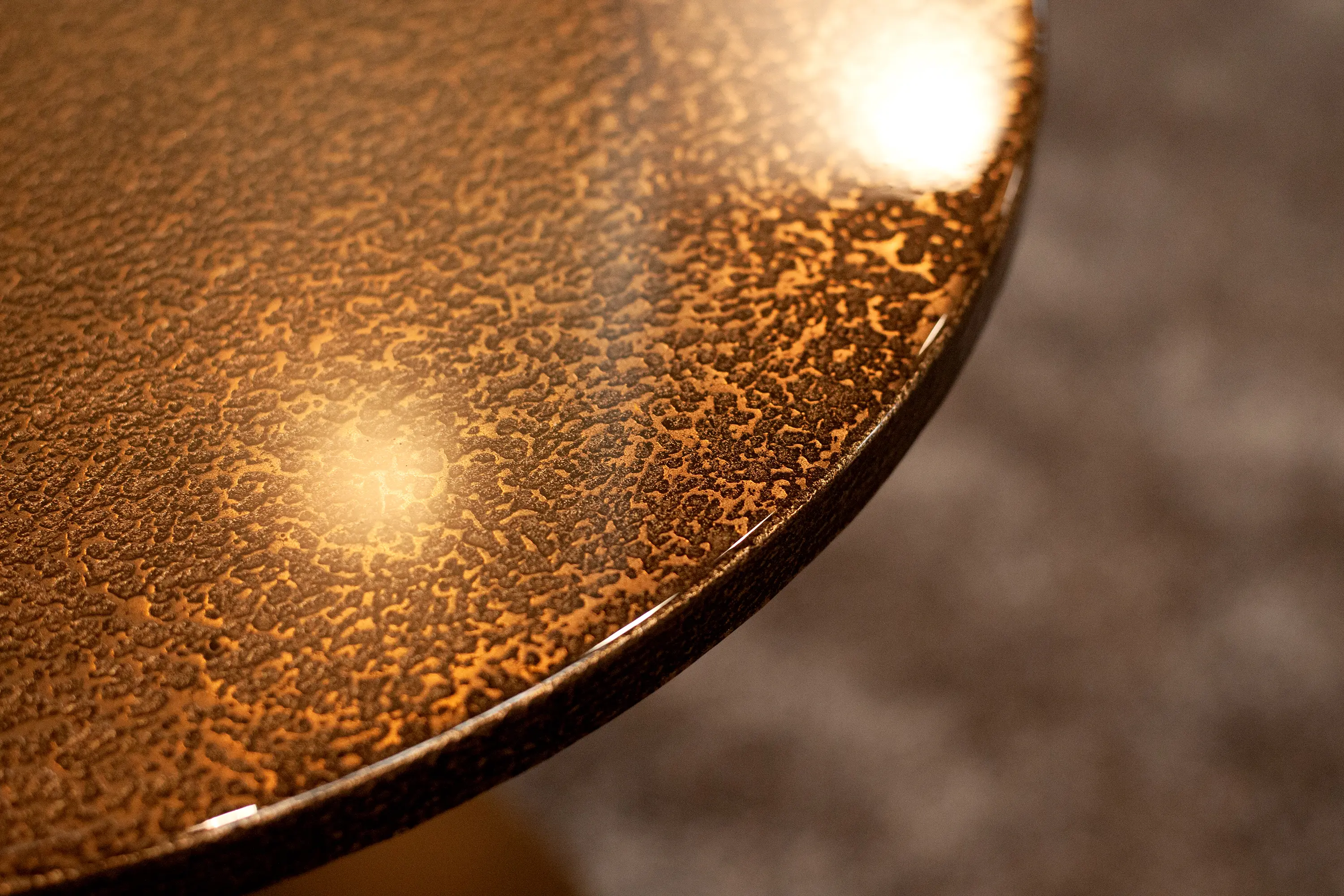 Midas Surfaces - MIDAS Metall Table I Bronze antique-rustic