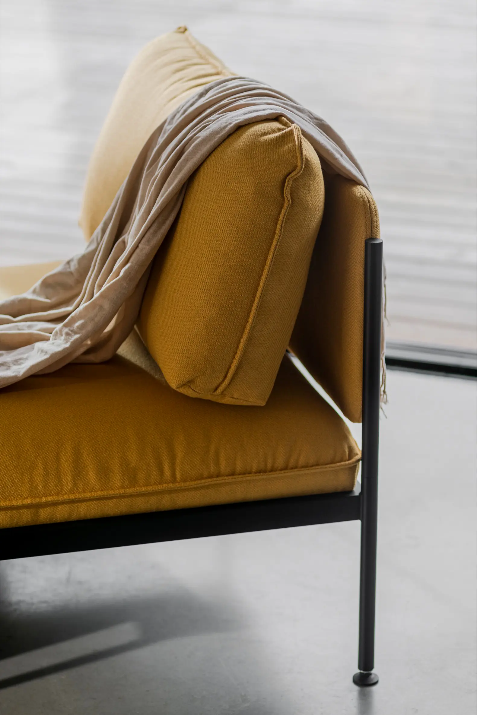 noo.ma - Toom Modular Sofa - Ottomane | Graphitschwarz