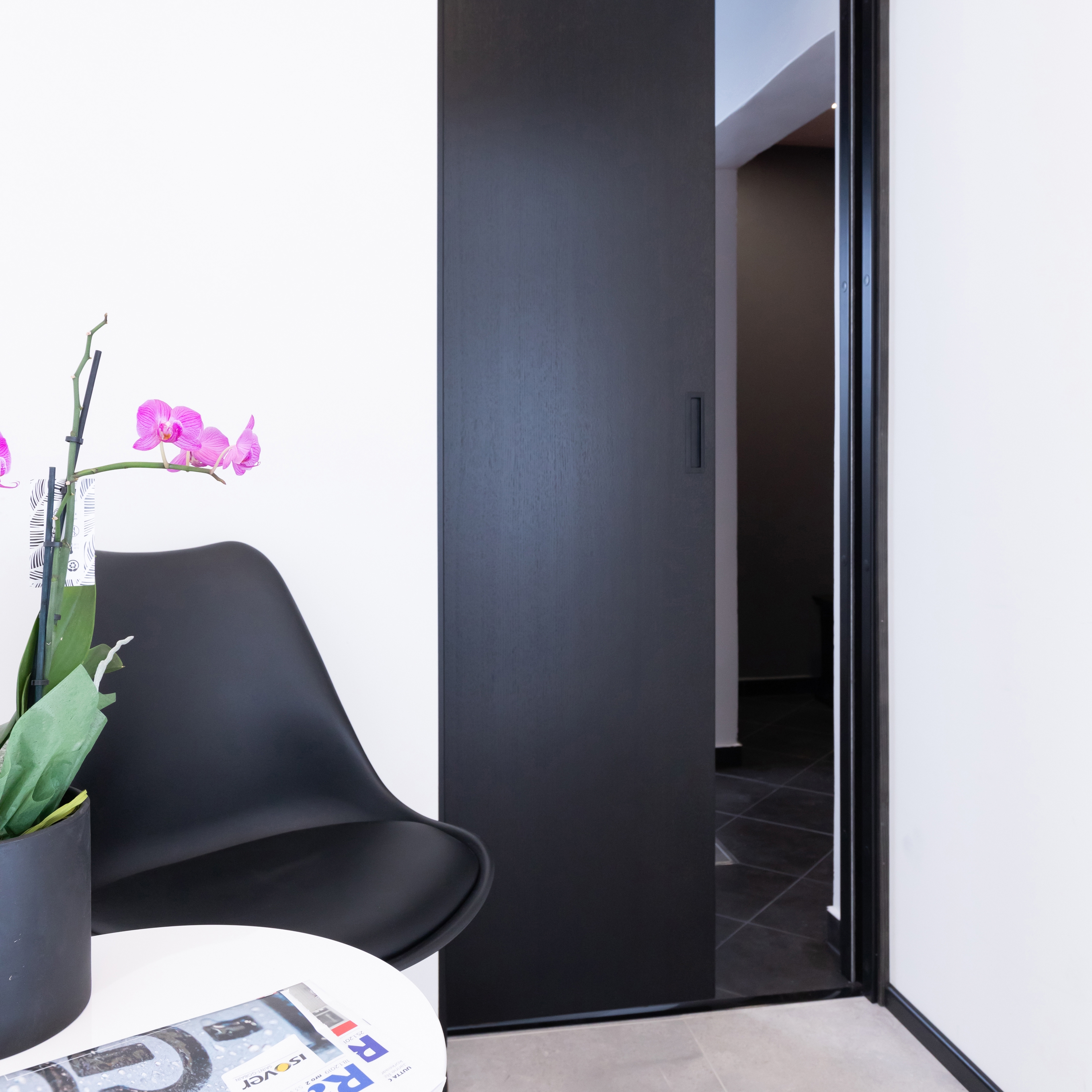 Display product D18 Calm from manufacturer LIUNE