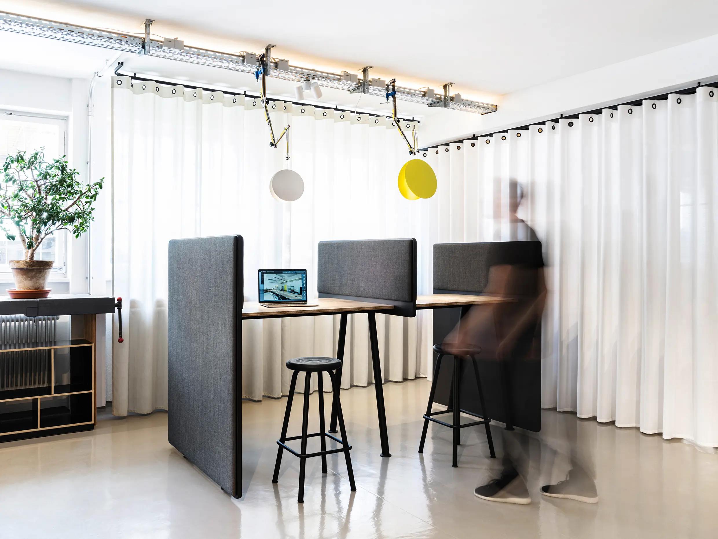 UnternehmenForm - Modular Table