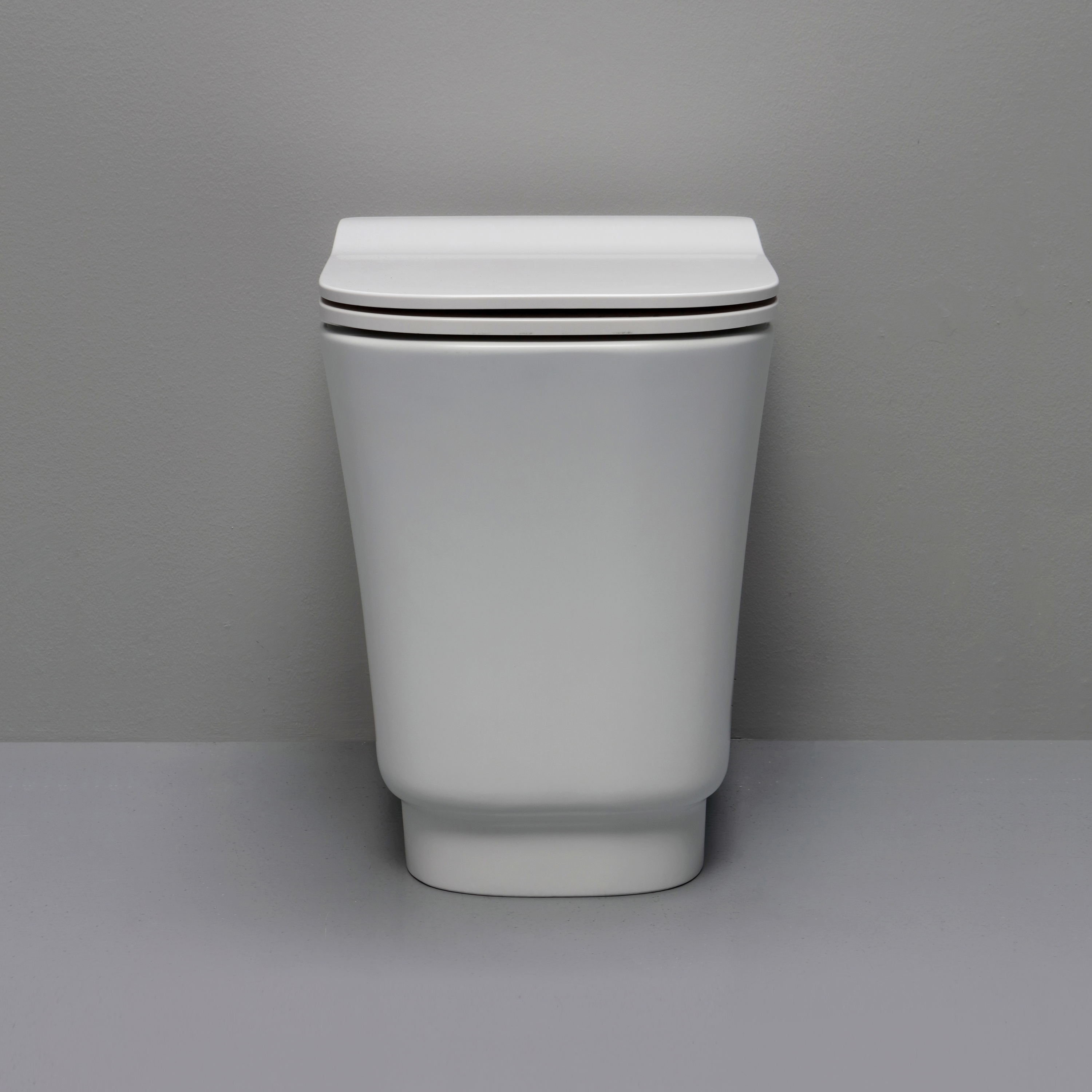 Produkt Idea back to wall wc des Herstellers White Ceramic Srl anzeigen