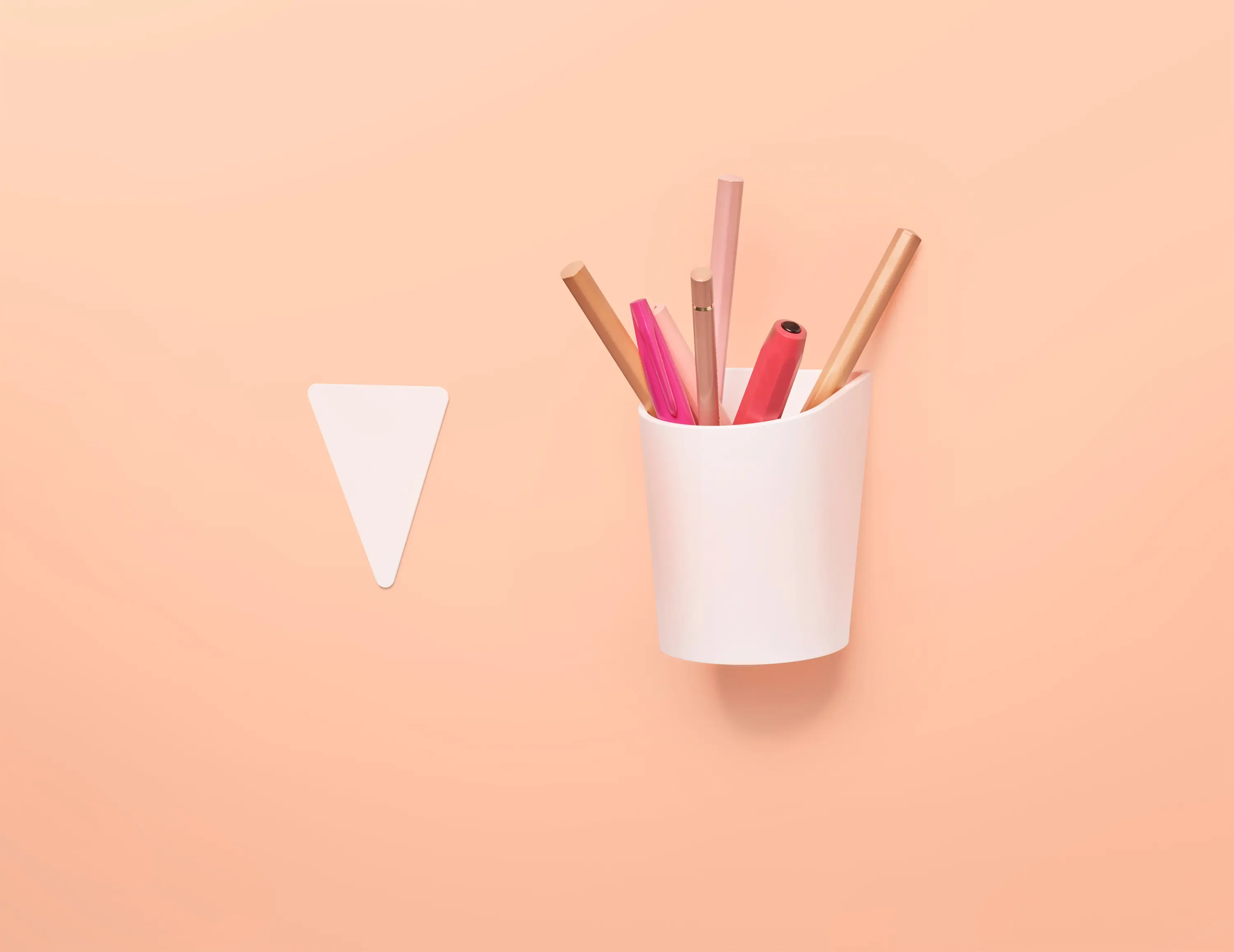 Moving Walls - Moving Cup