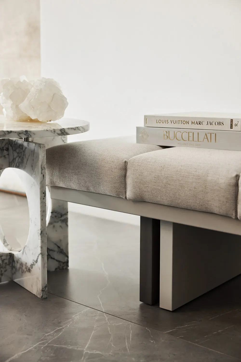 DAMI Luxury Interior - Nova Pouf Soft Touch Frame + Fabric Cat. 3
