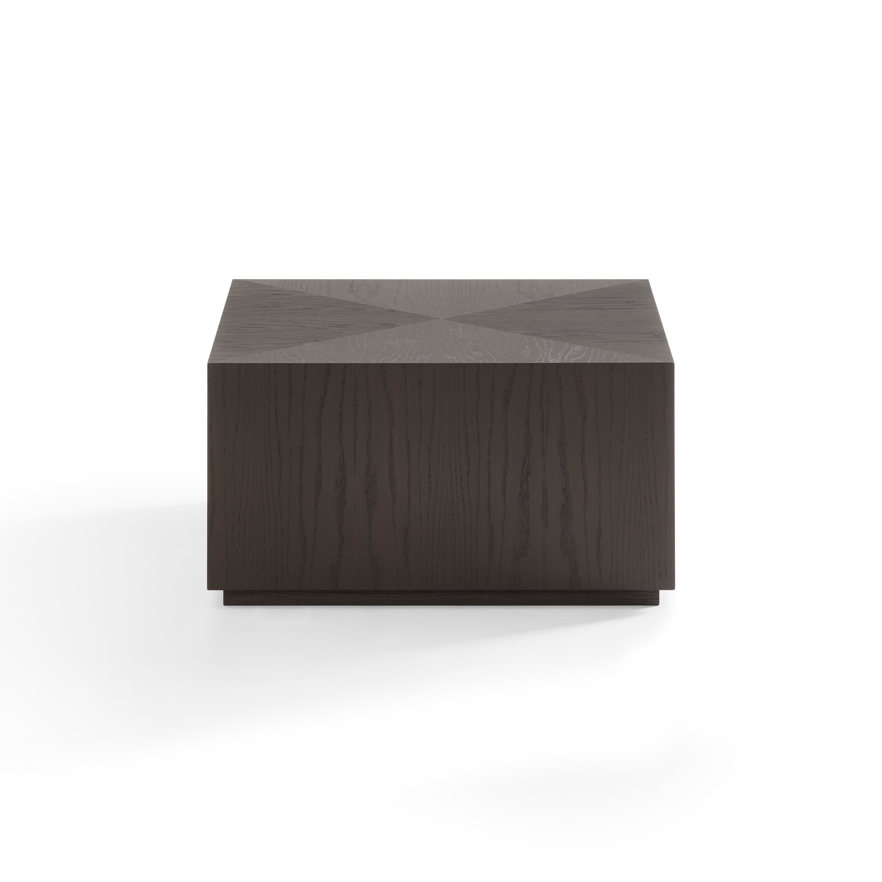 Produkt Garnet Coffee Table Brushed Oak des Herstellers DAMI Luxury Interior anzeigen