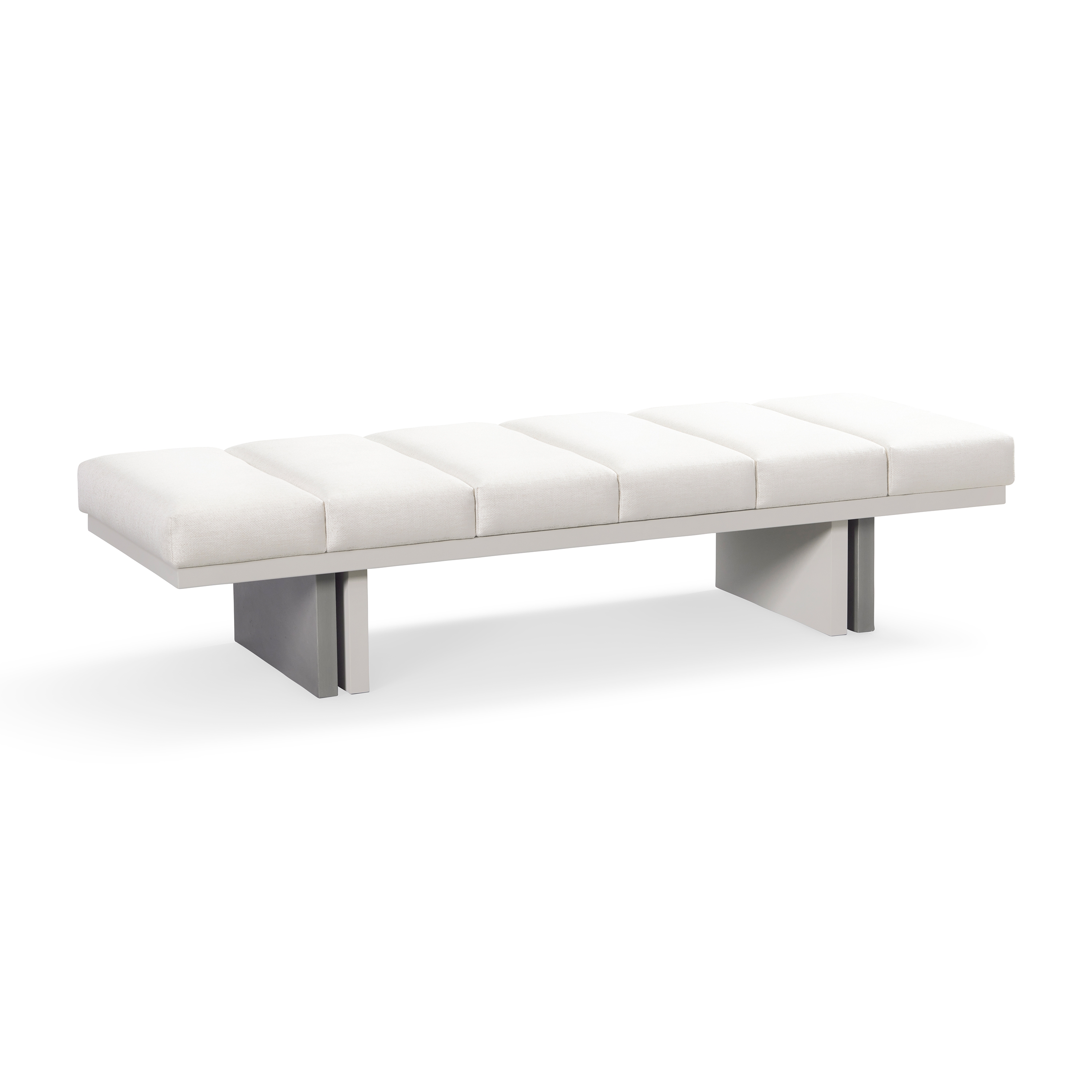 Afficher le produit Nova Pouf Soft Touch Frame + Fabric Cat. 3 du fabricant DAMI Luxury Interior