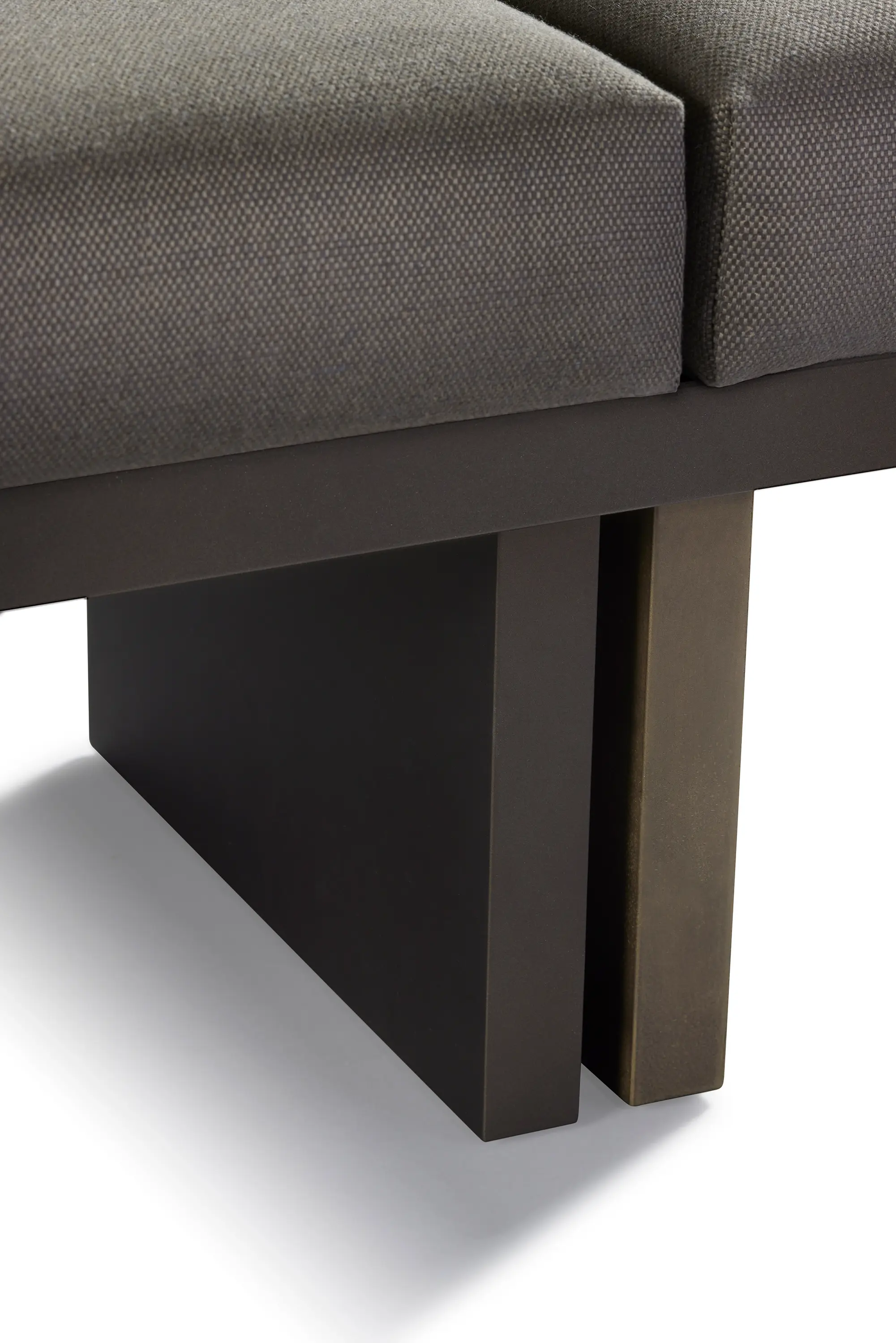DAMI Luxury Interior - Nova Pouf Soft Touch Frame + Metal Lacquer + Fabric Cat. 3