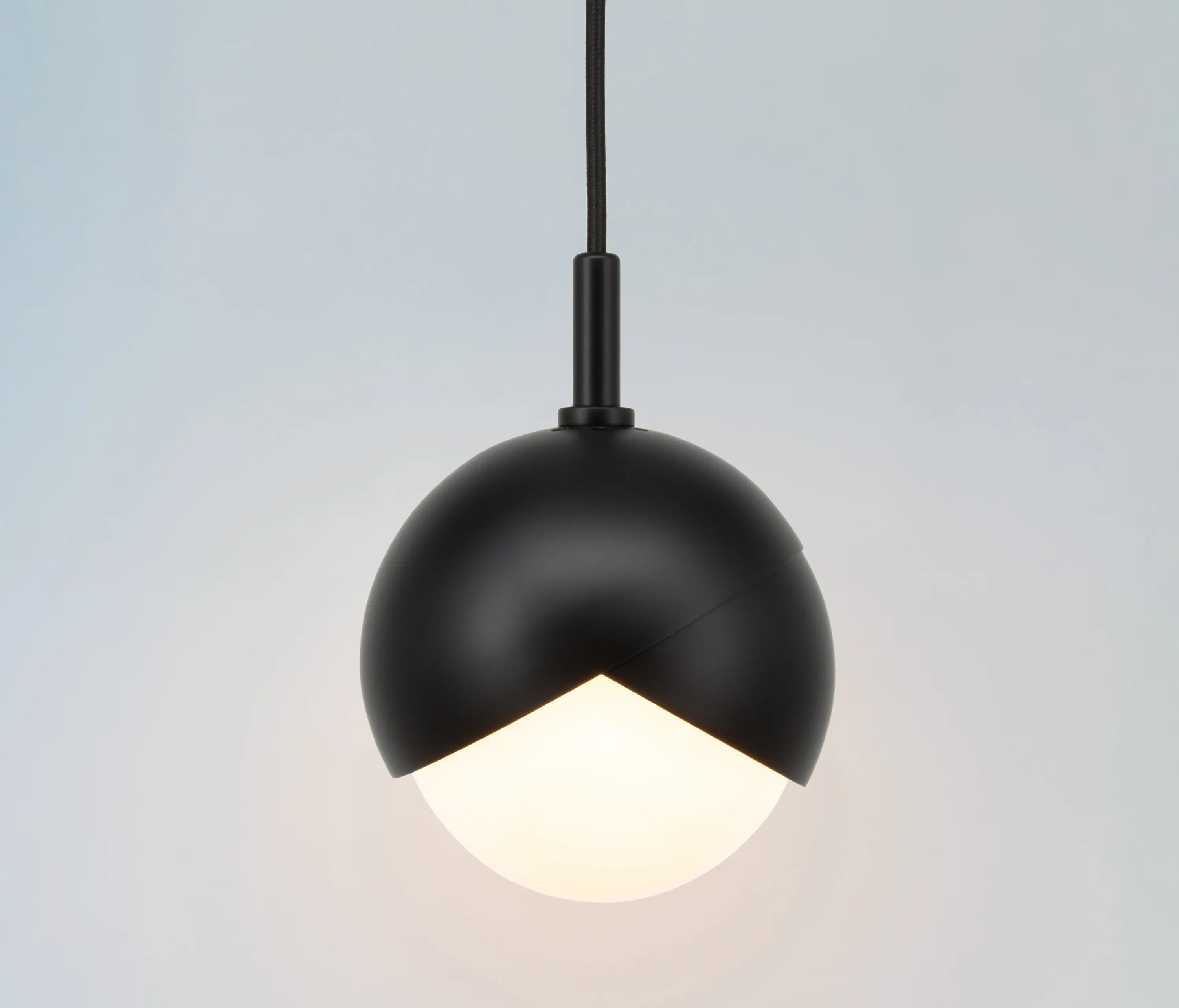 Trella - Benedict | Pendant - 9 inch (Black - matte)