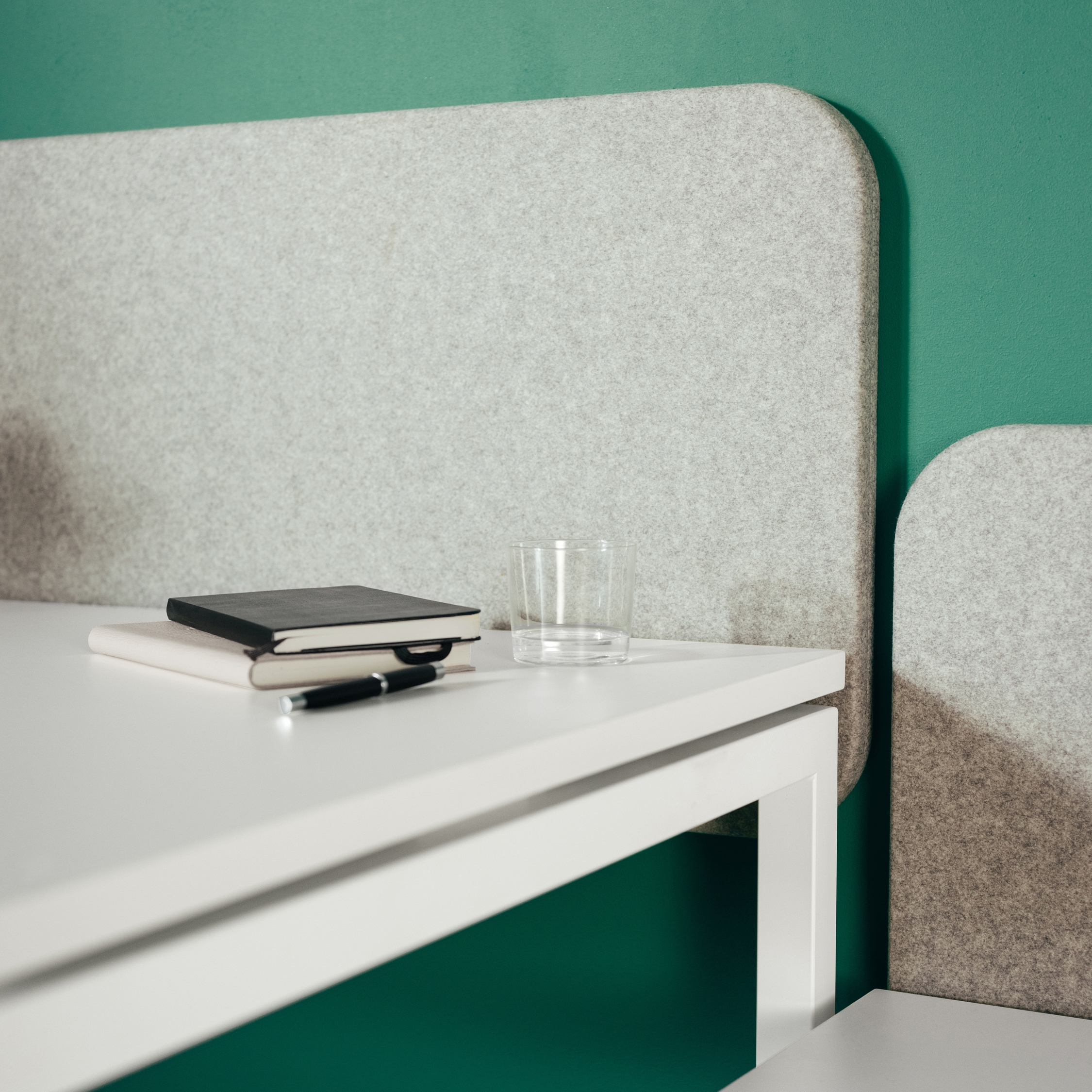 Mostra il prodotto Flux Tabletop Notice Board del produttore Neudoerfler