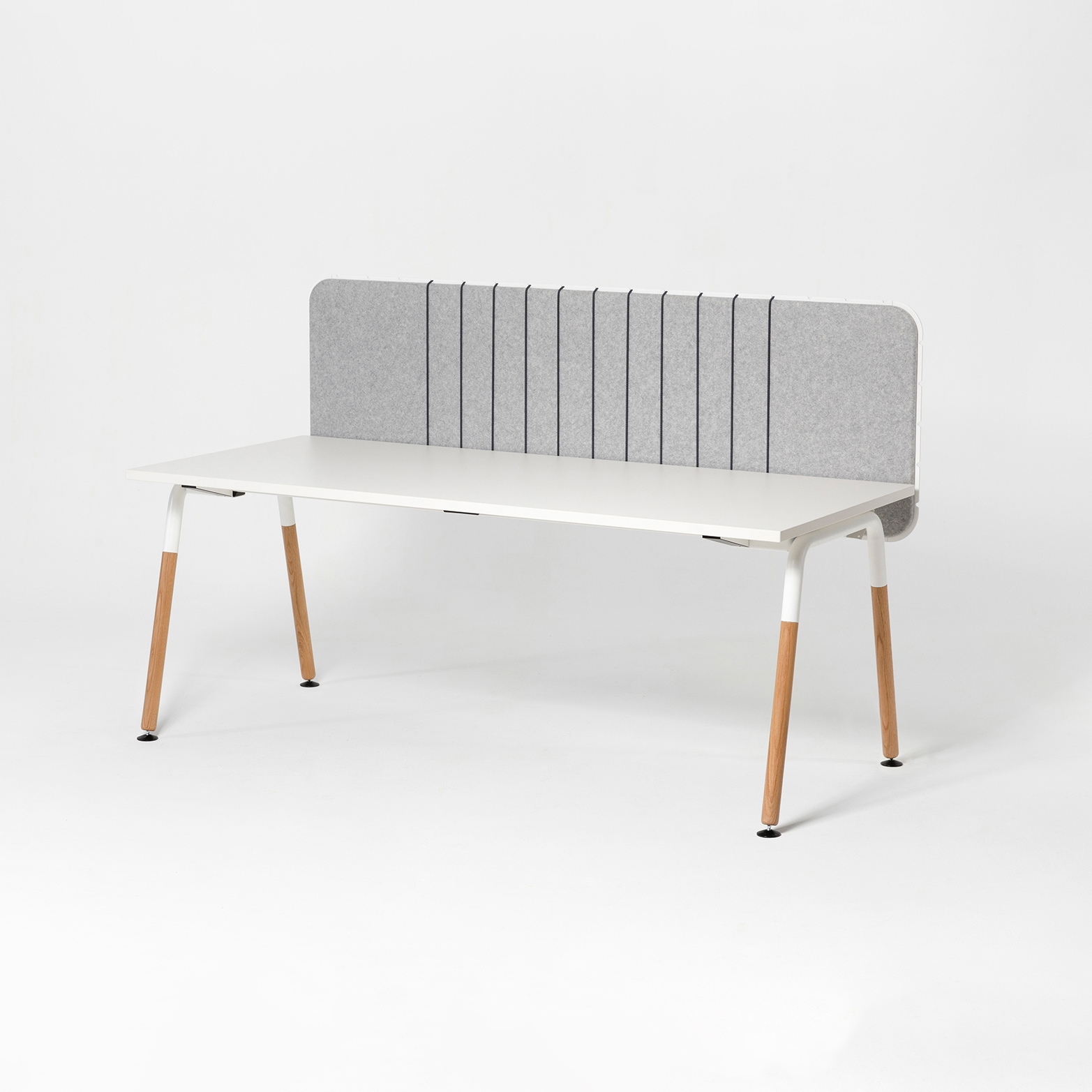 Afficher le produit MyMotion Work Table du fabricant Neudoerfler