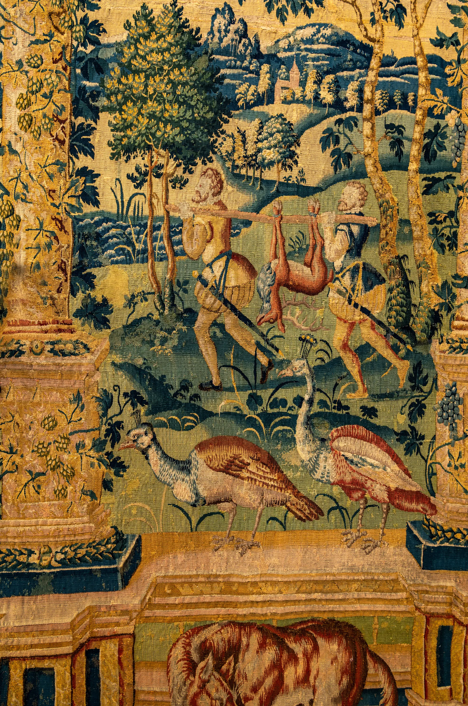 D.S.V. CARPETS - Tapestry with she-wolf