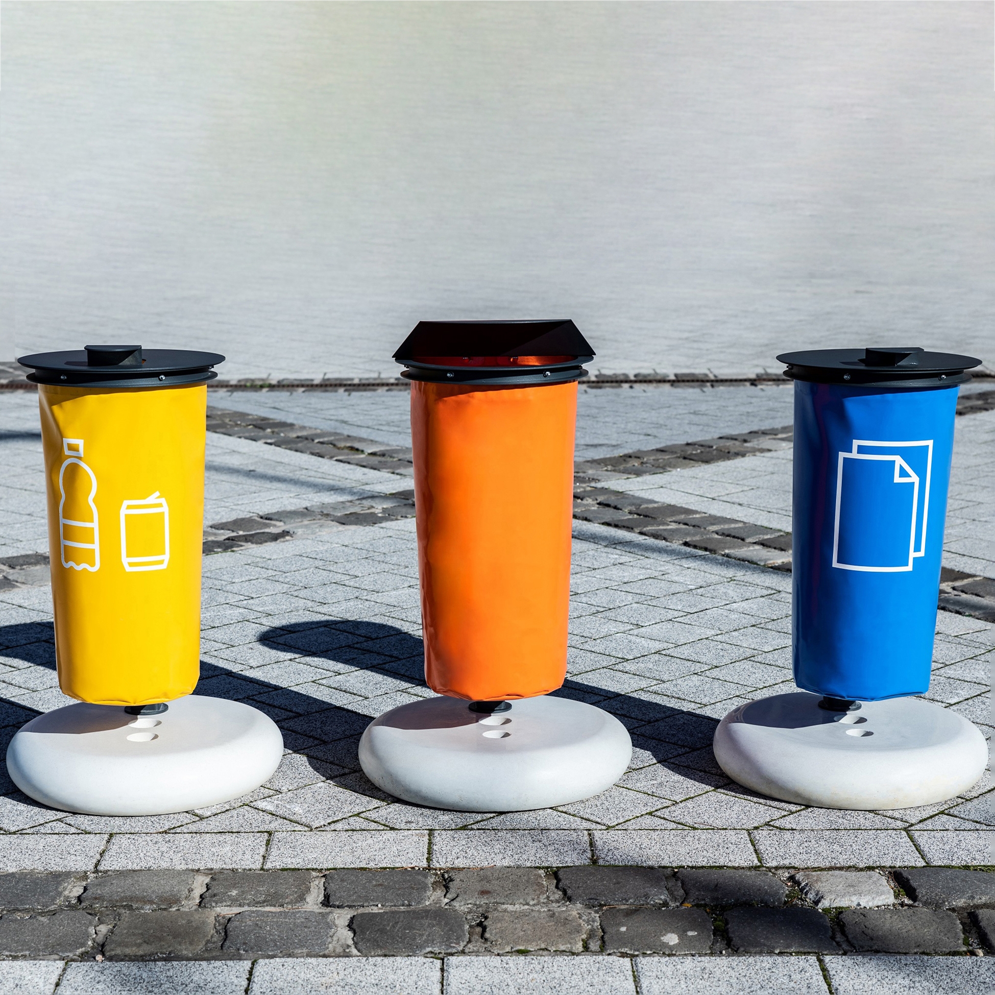 Mostrar el producto Eco Bin | practical and budget-friendly waste bin system del fabricante VPI Concrete