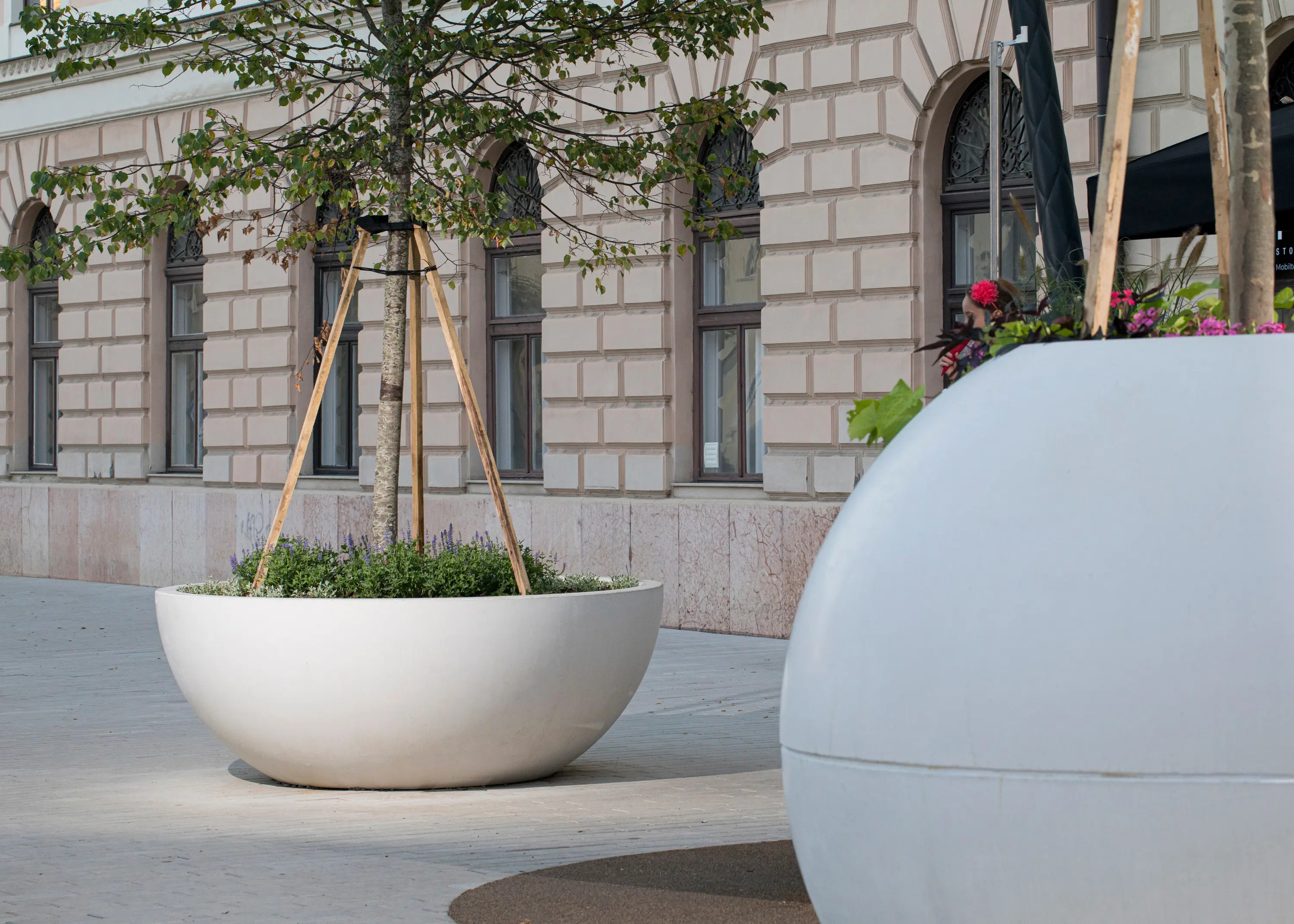 VPI Concrete - Gömb | M Concrete Planter