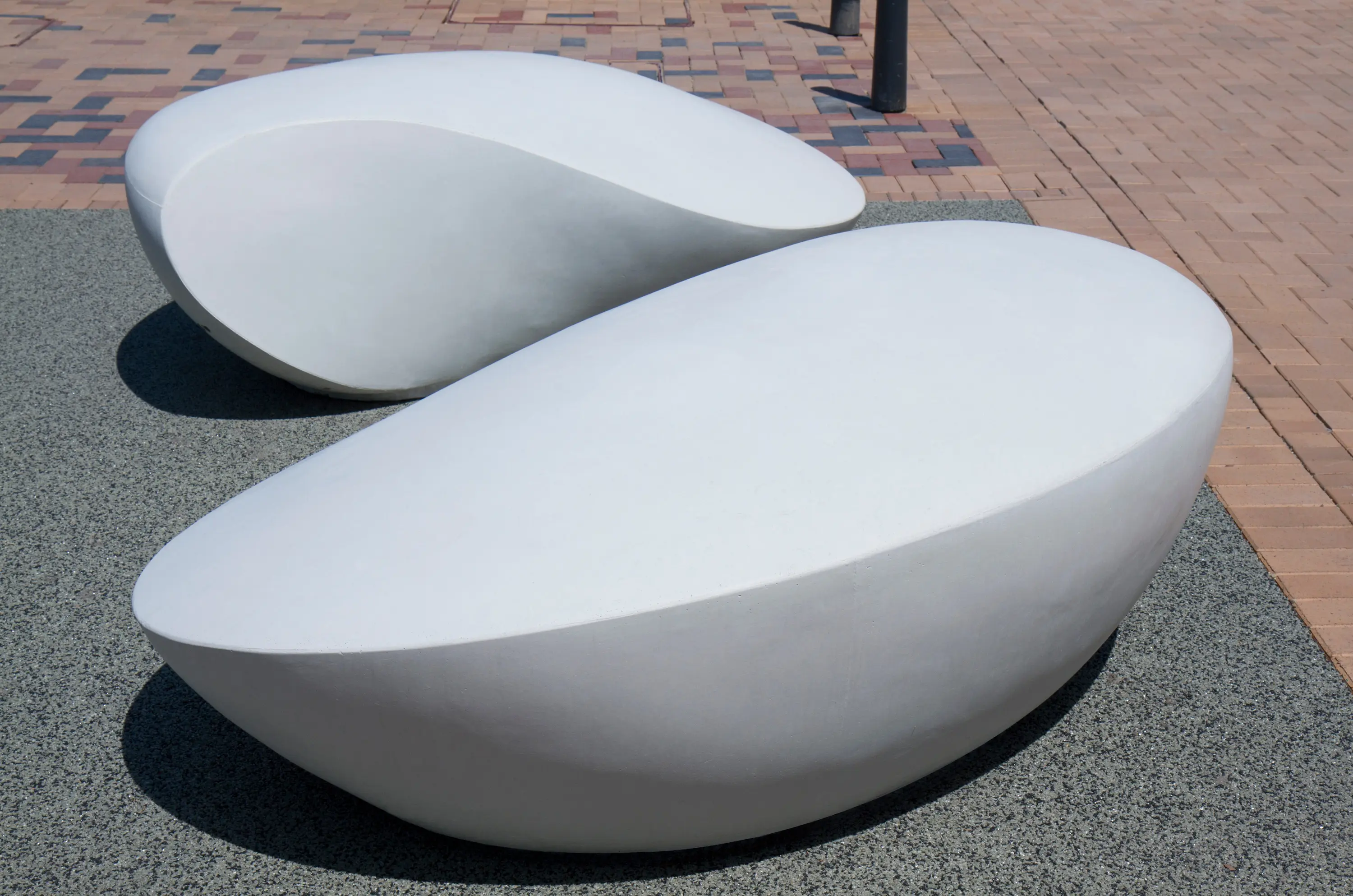 VPI Concrete - Kavics | M Organic Concrete Object