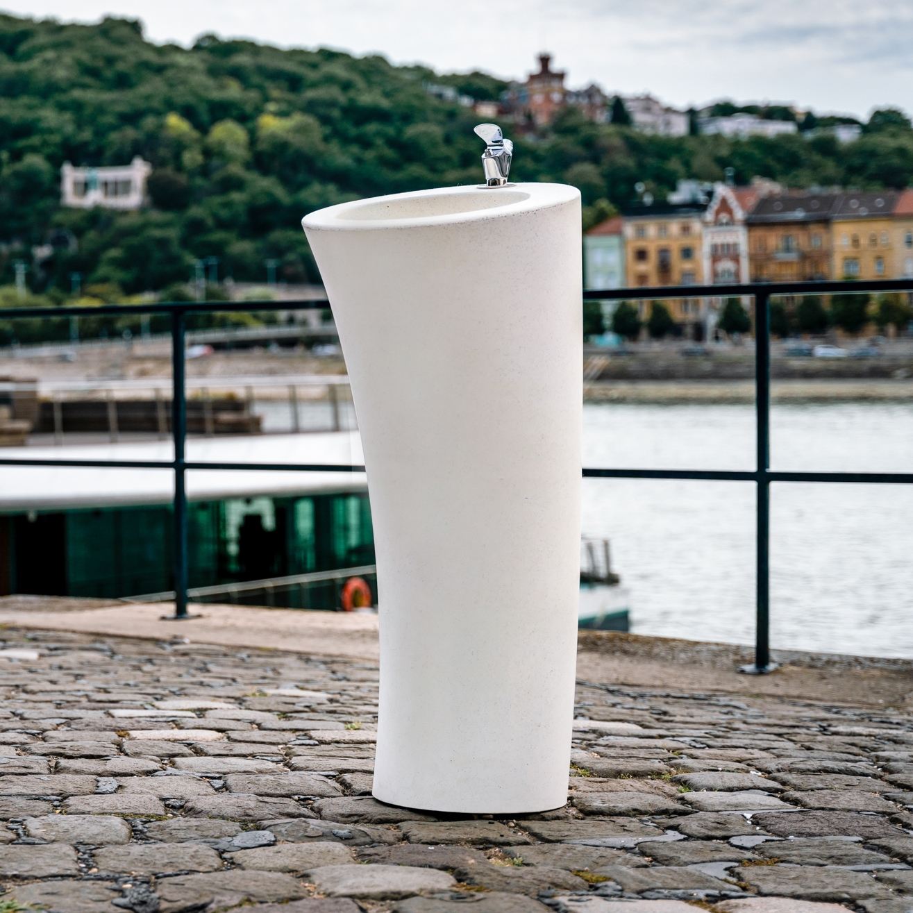 Display product Korall | Concrete Drinking Fountain from manufacturer VPI Concrete