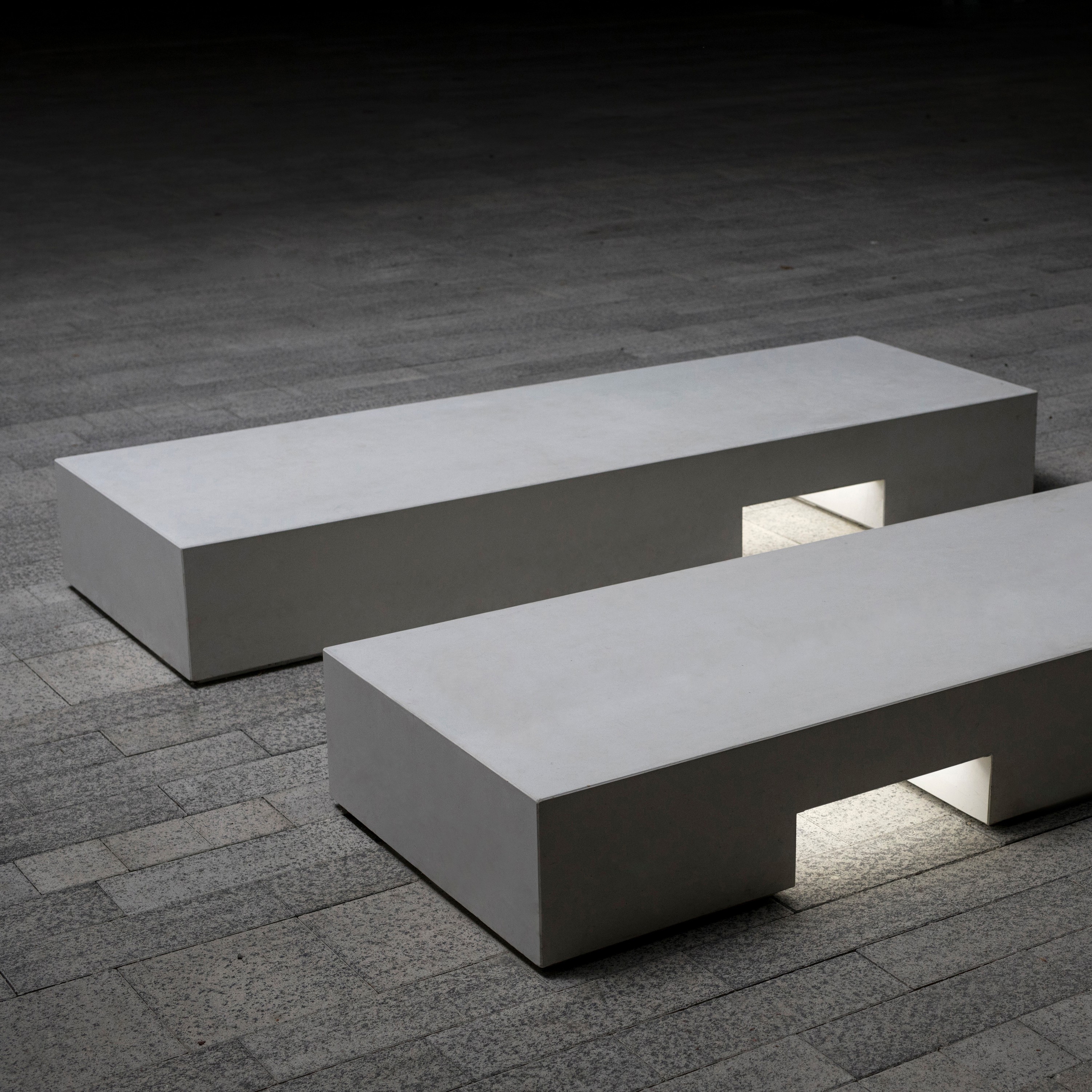 Display product Ludy | Concrete Bench with Lighting from manufacturer VPI Concrete