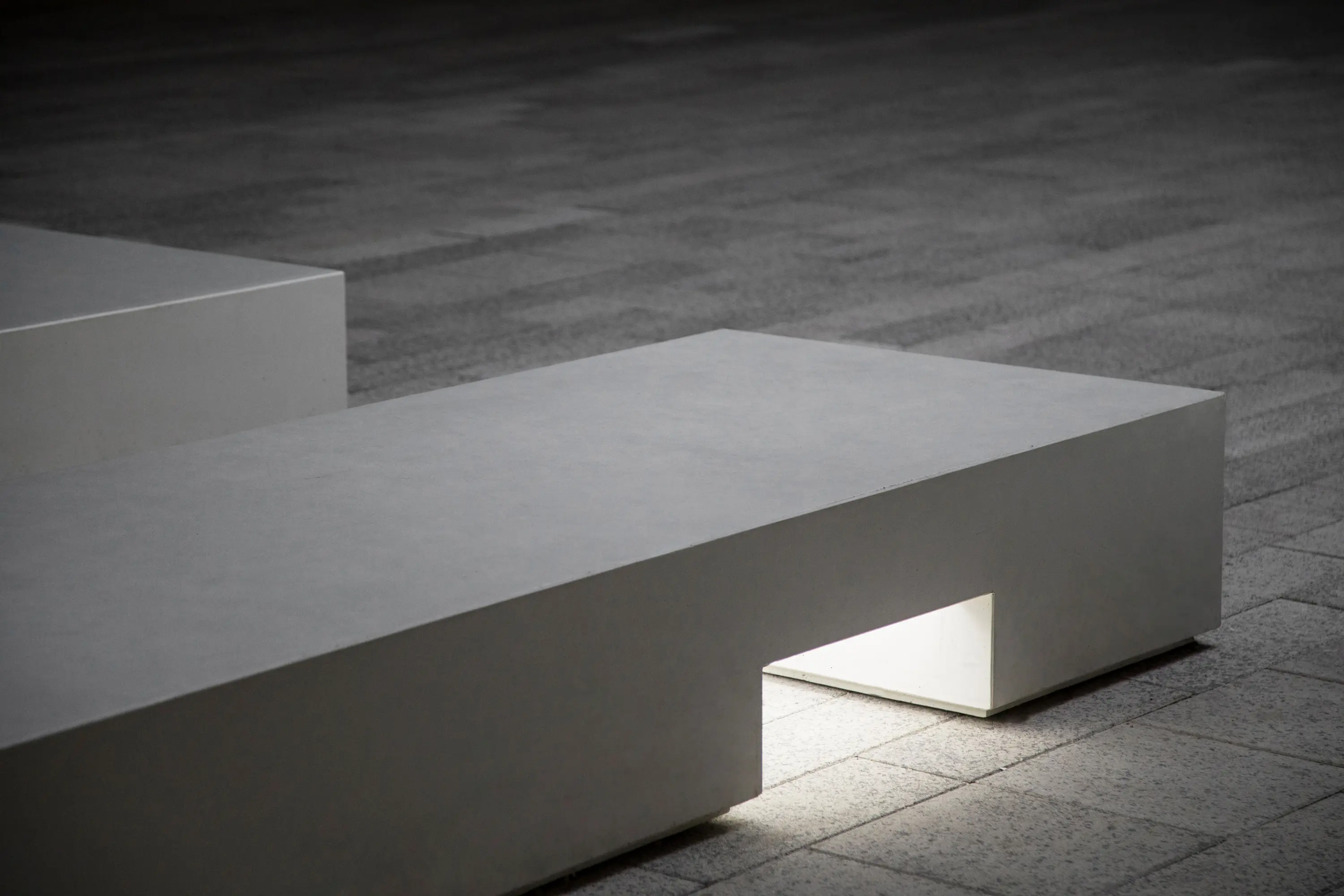 VPI Concrete - Ludy | Concrete Bench with Lighting