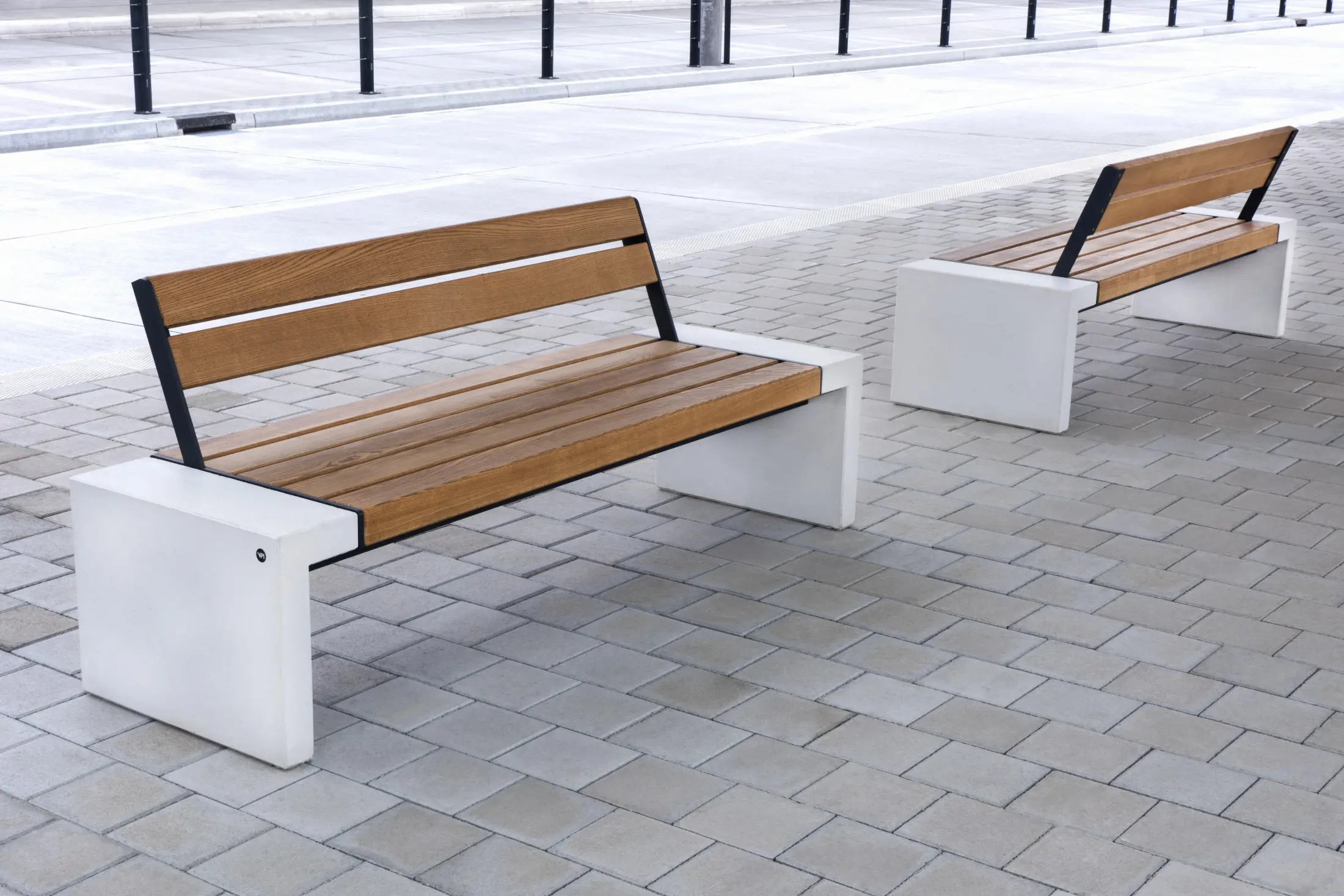 VPI Concrete - Woody | Bench with Backrest