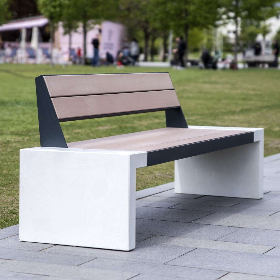 Mostra il prodotto Woody | Resysta Bench del produttore VPI Concrete