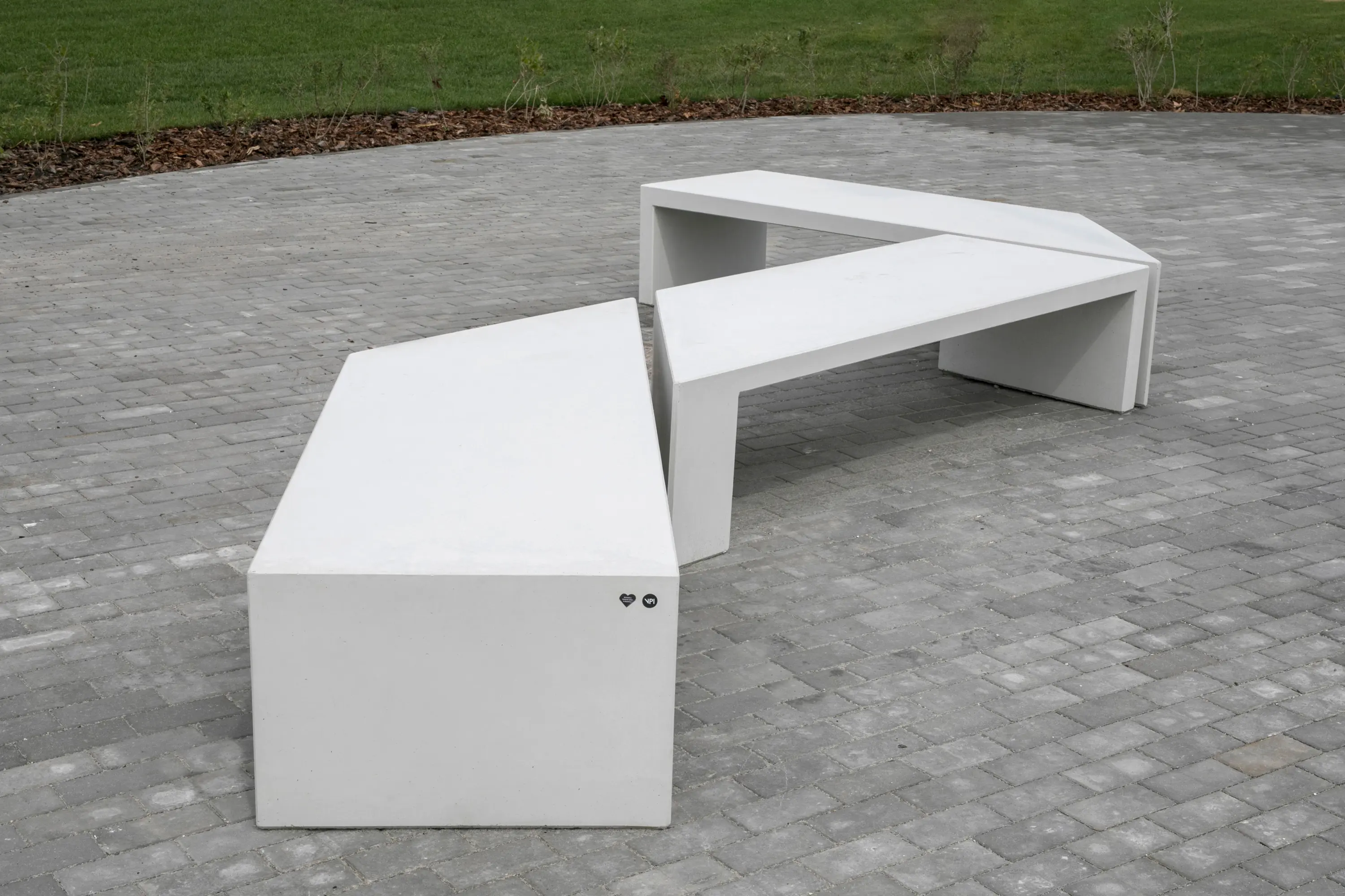 gallery-slide-0