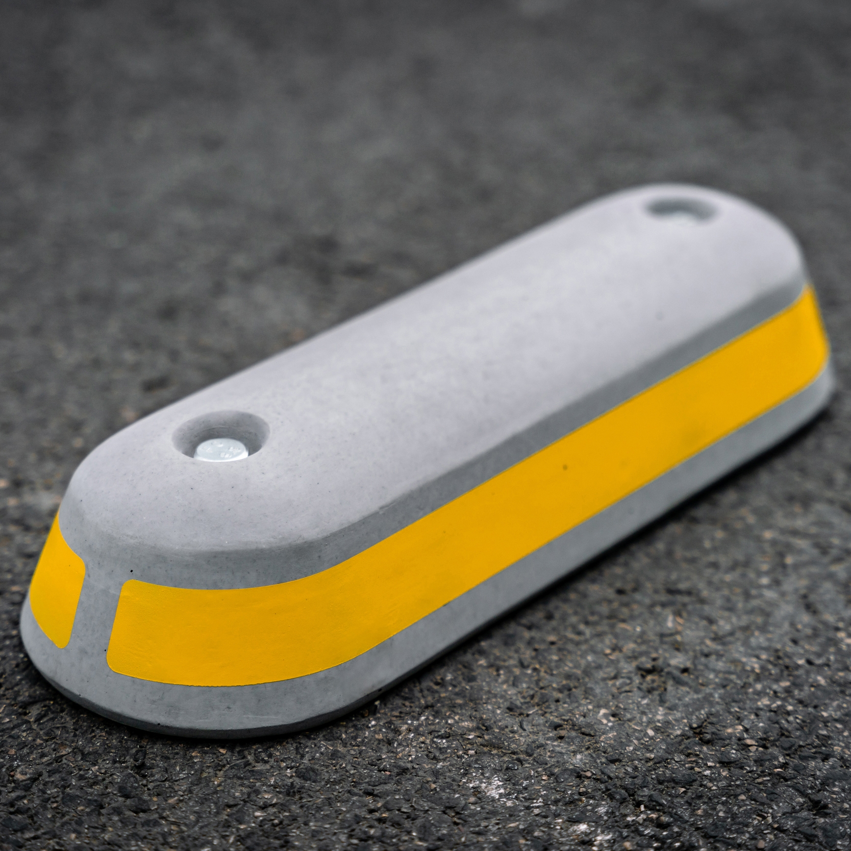 Display product Lena | Durable cycle lane separator from manufacturer VPI Concrete