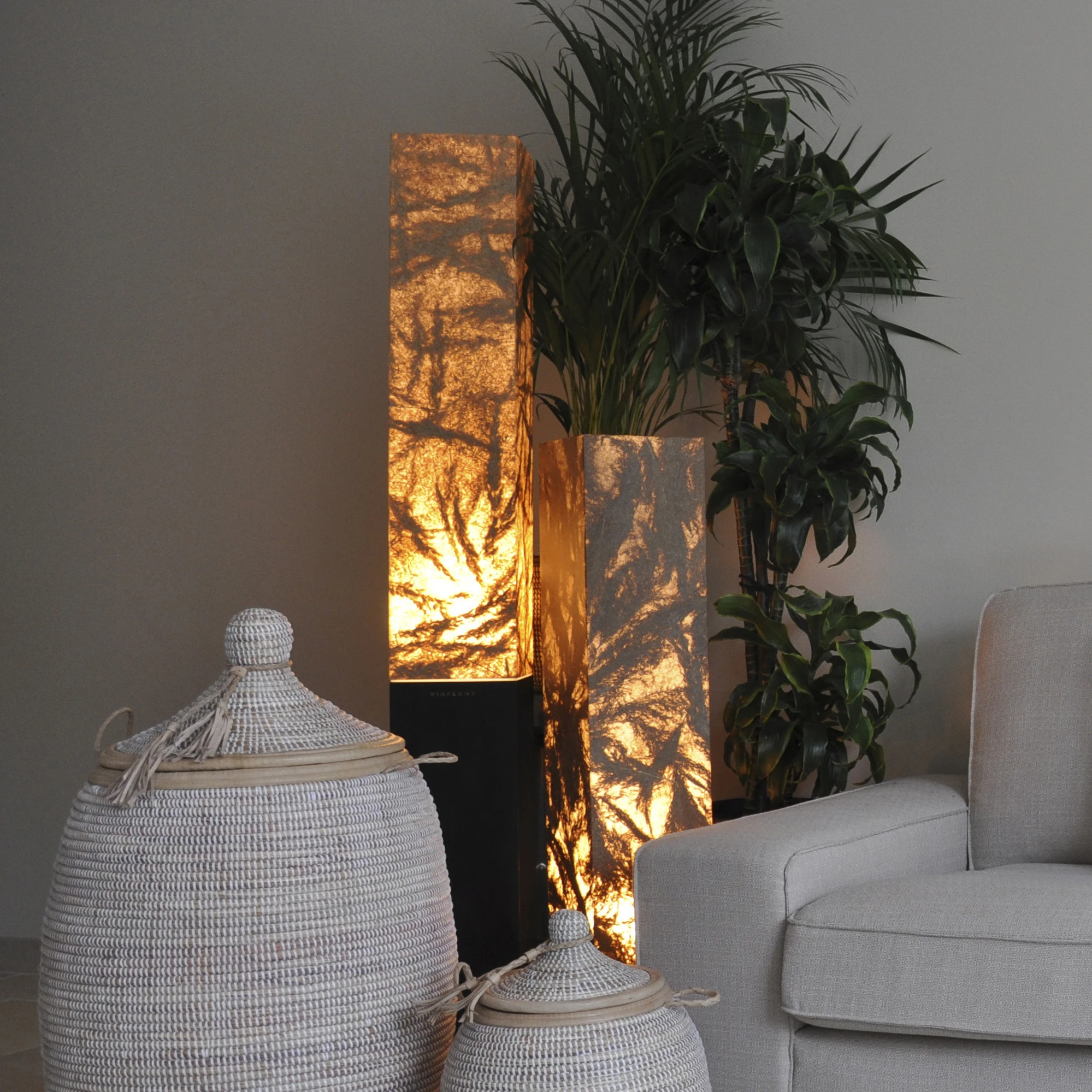 FLOOR LAMPS