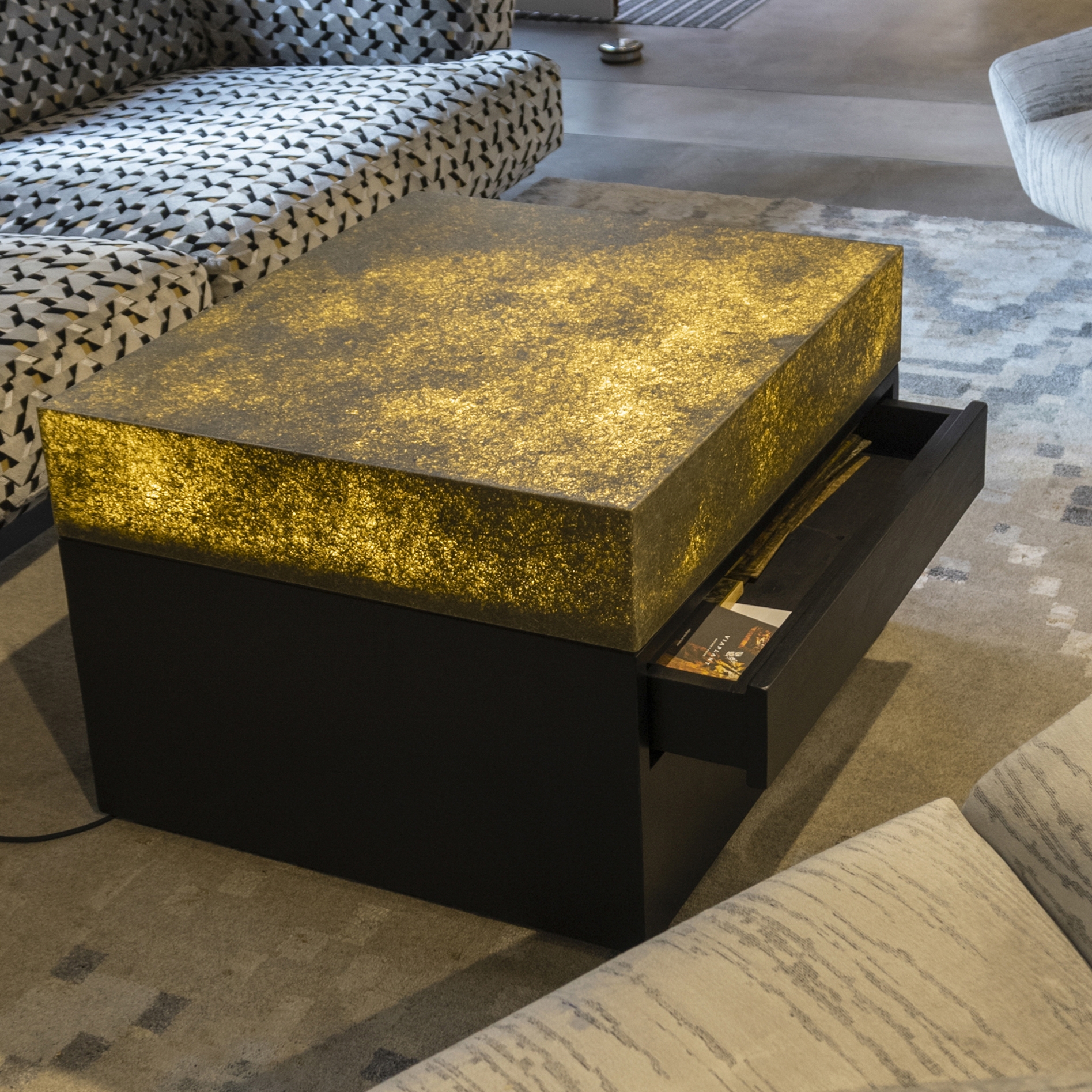 Mostra il prodotto Columna coffee table del produttore Viaplant