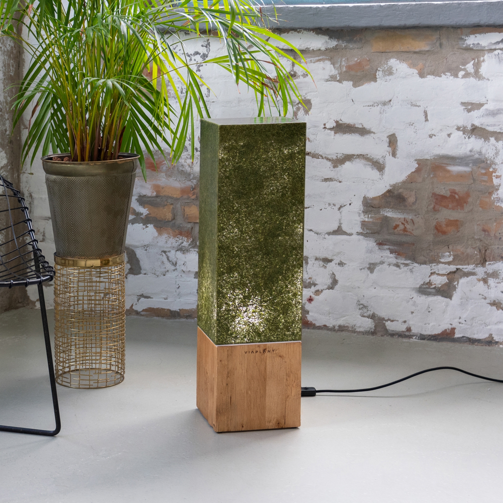 Mostra il prodotto Columna floor lamp del produttore Viaplant