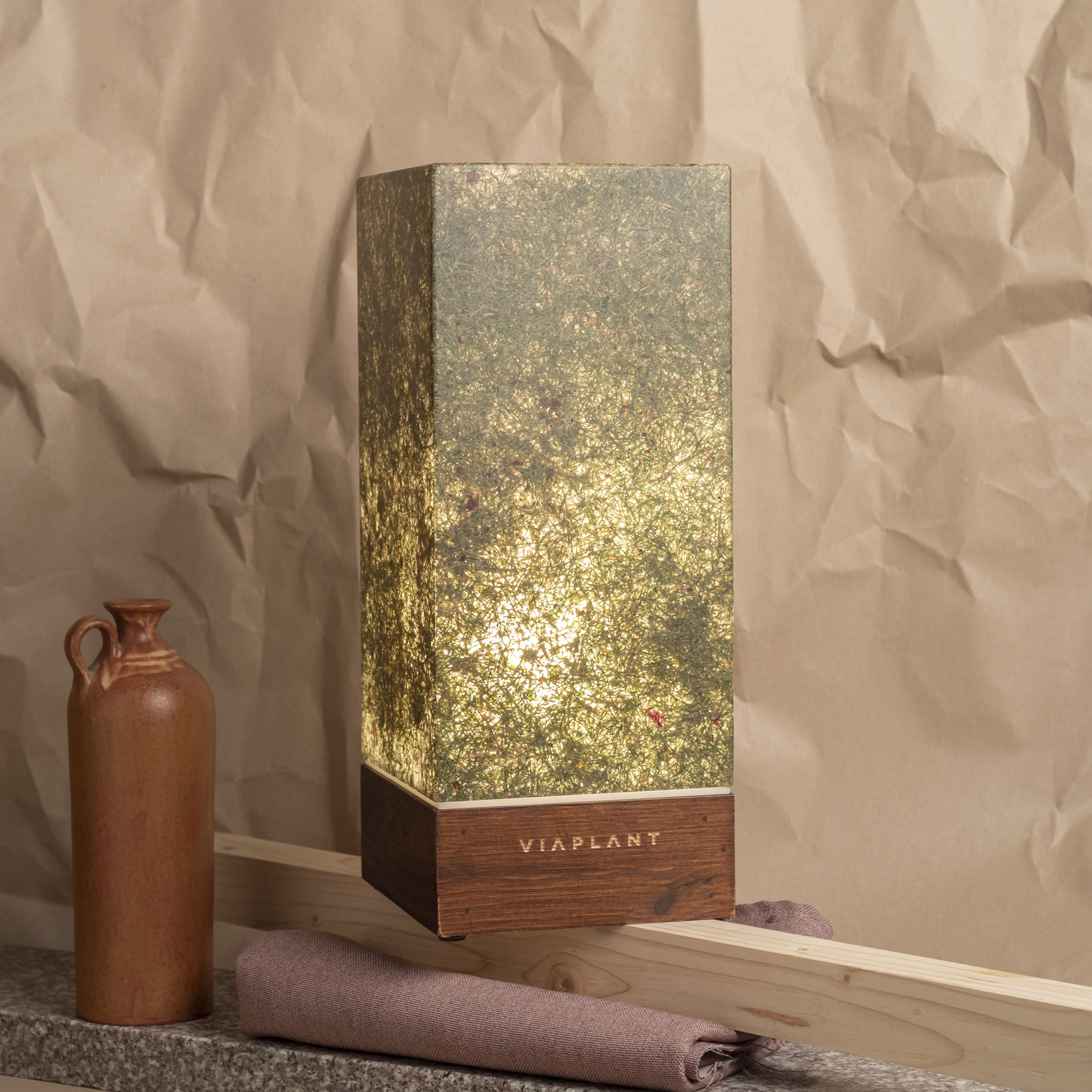 Mostra il prodotto Columna table lamp del produttore Viaplant