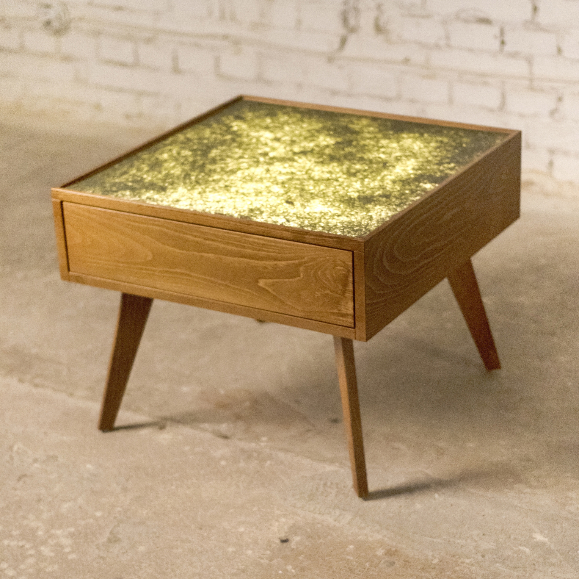 Mostra il prodotto Obliq coffee table M del produttore Viaplant