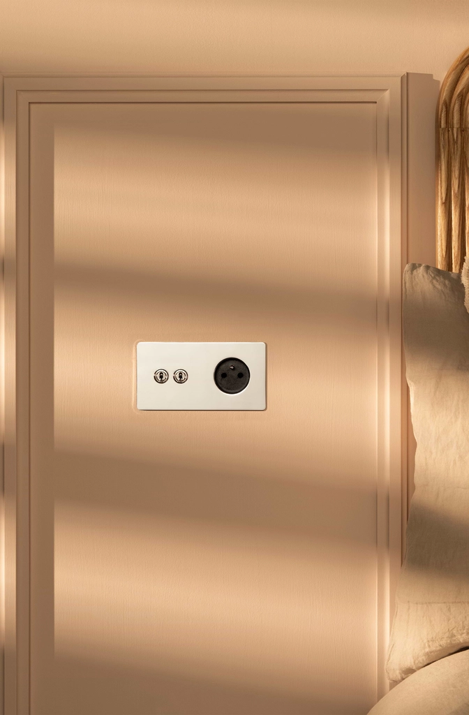 DOUBLE 4X VERTICAL TOGGLE SWITCH - Toggle switches from Corston ...
